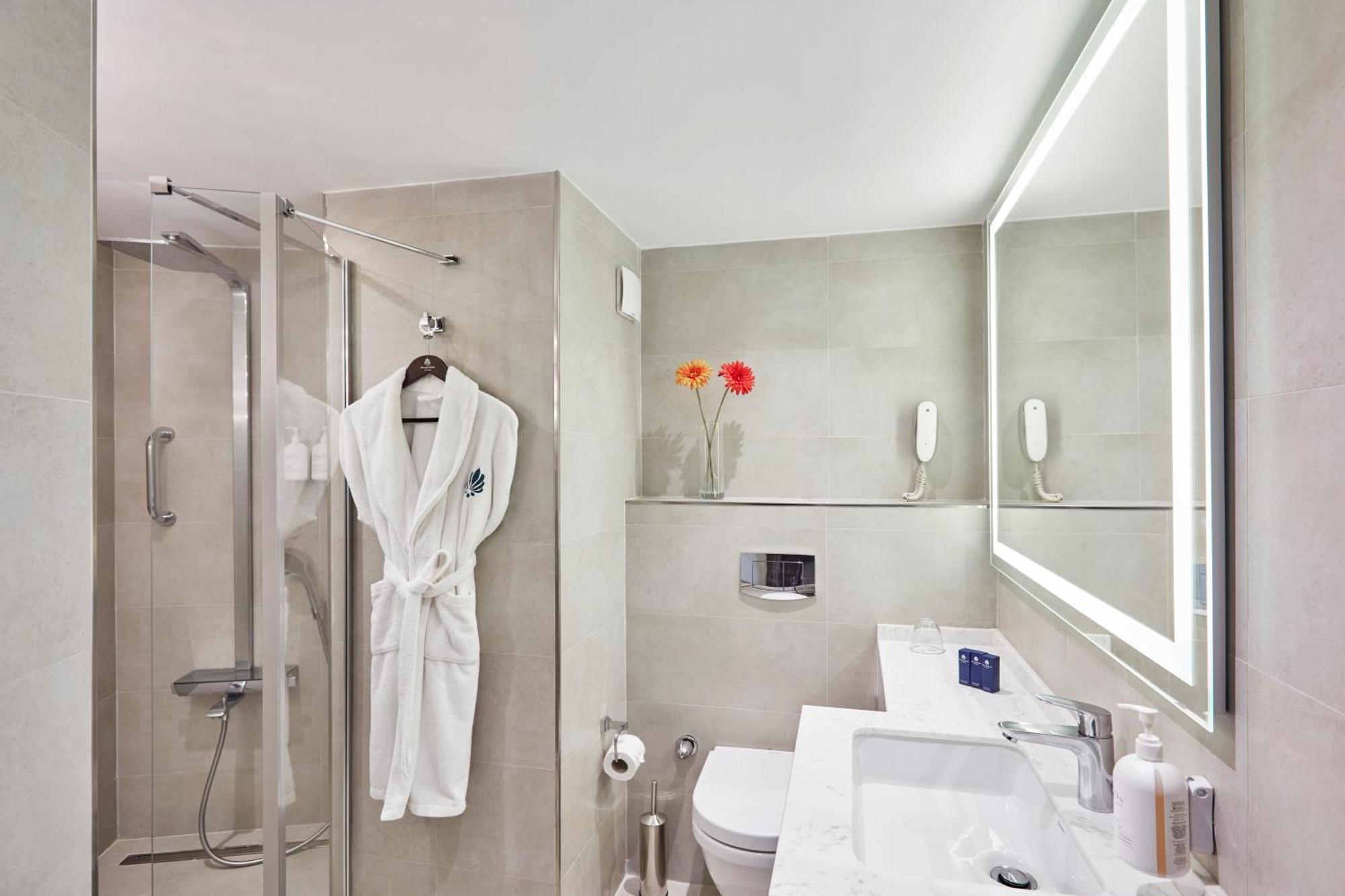Superior Single Room