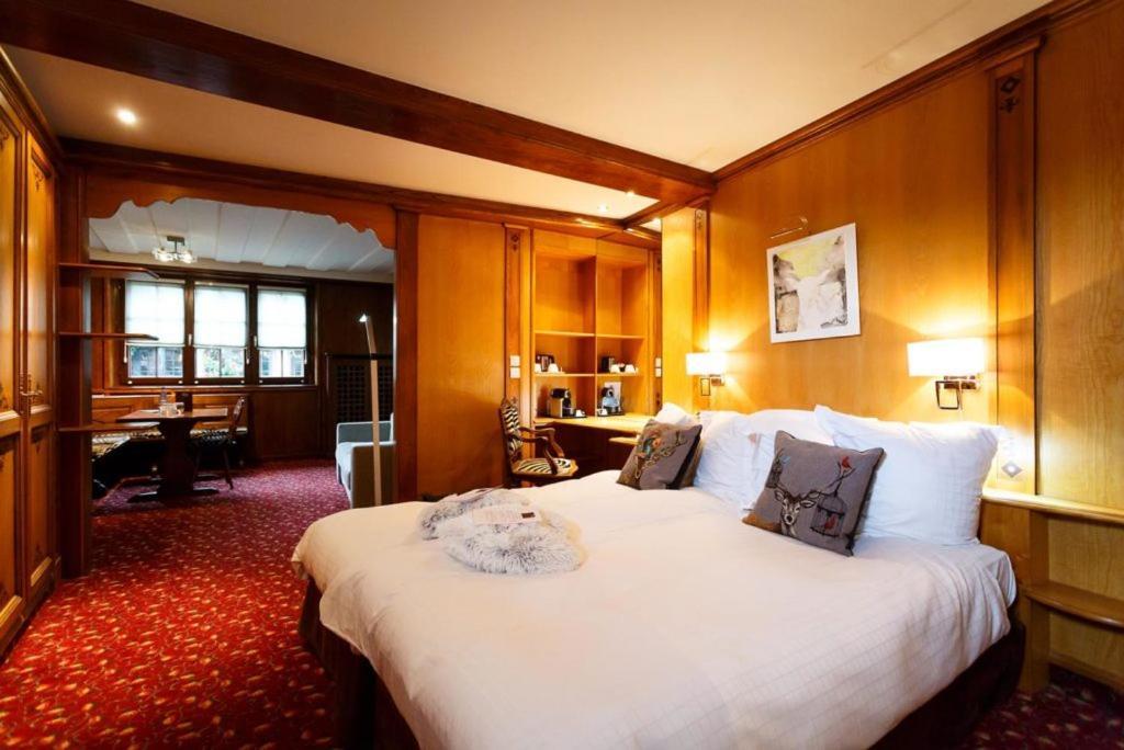 Exclusive Room