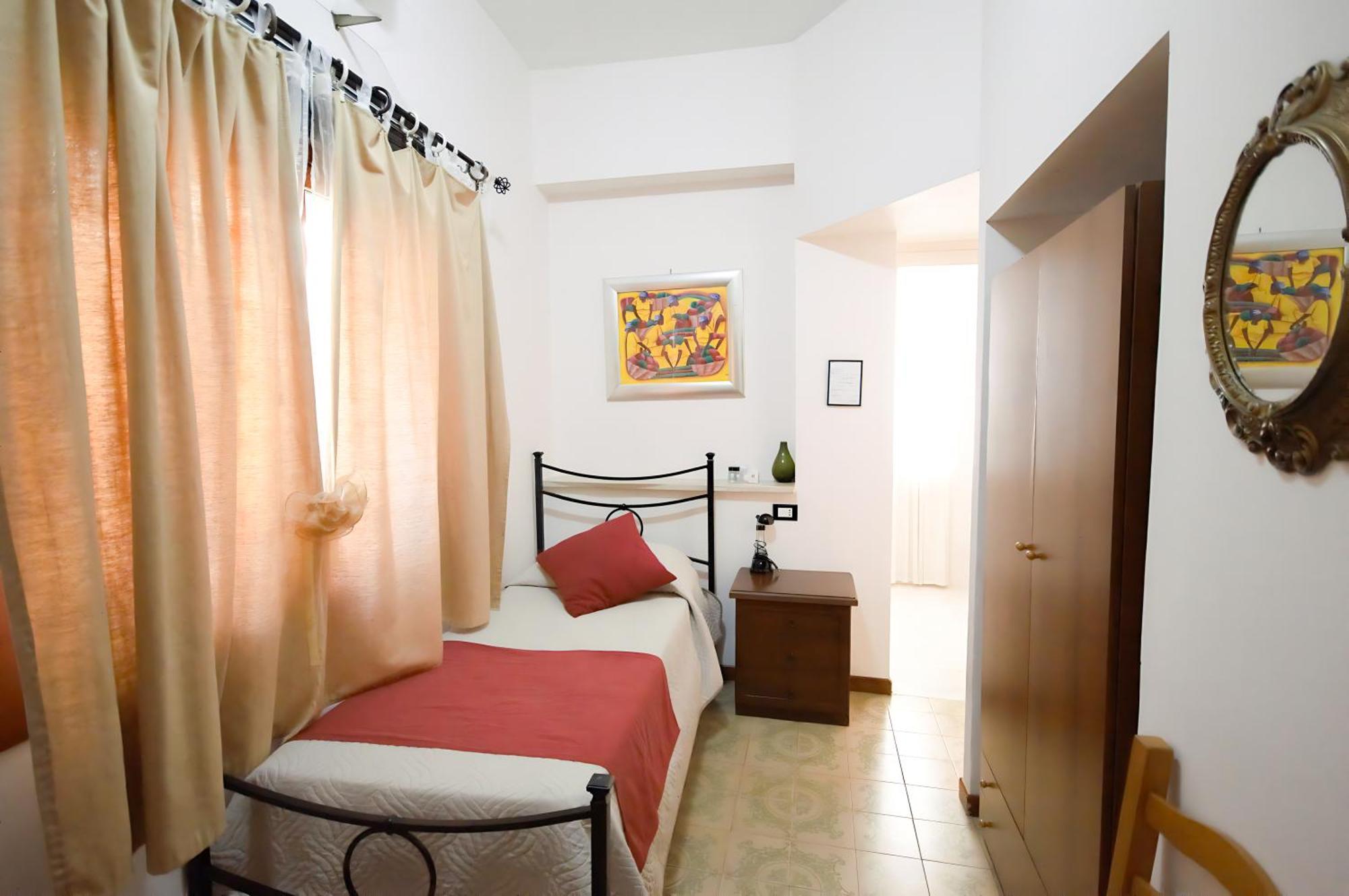 Camera Singola con Bagno Privato