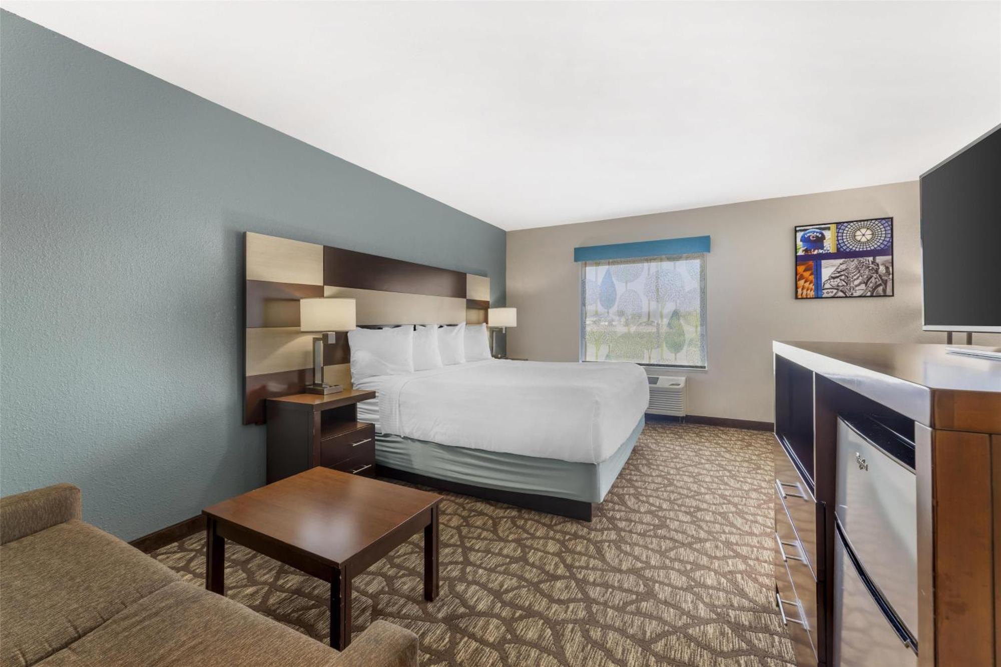 King Suite Whirlpool Non-Smoking