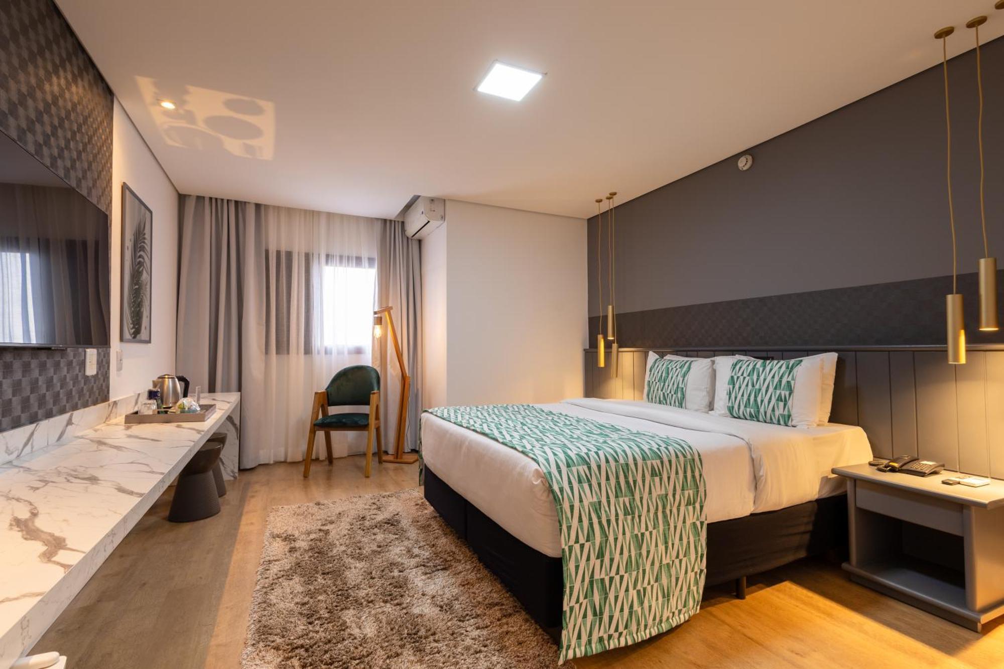 Queen Room