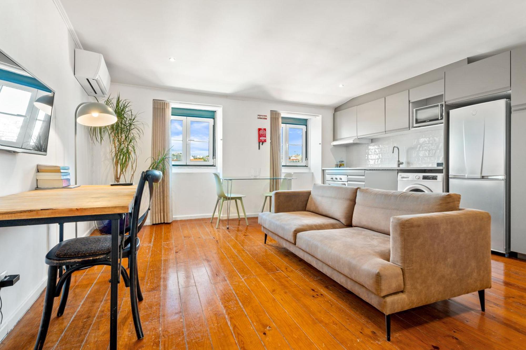 One-Bedroom Apartment