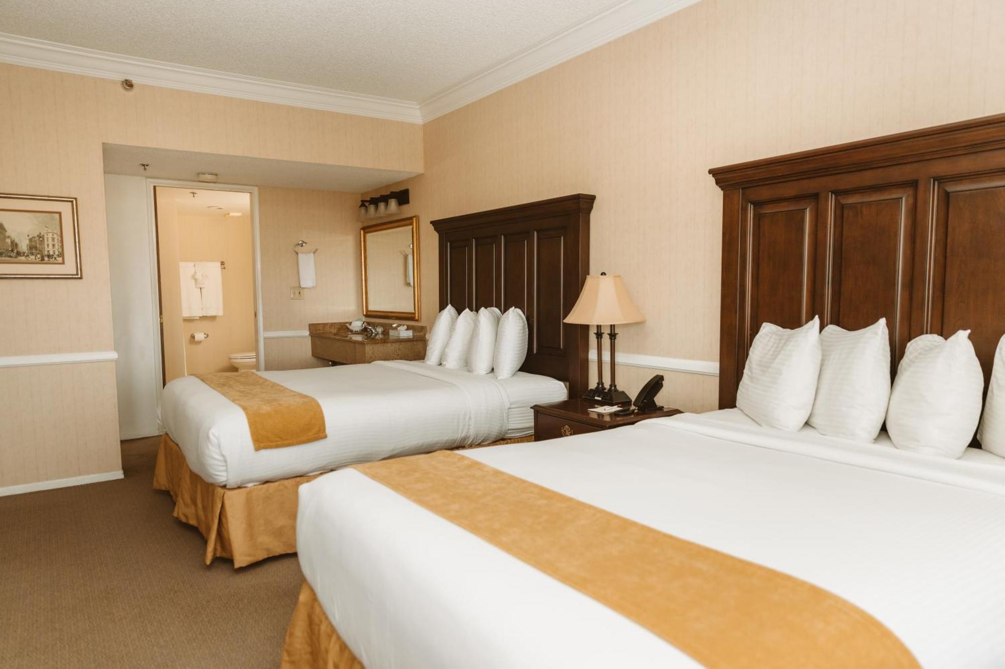 Executive Tower Grand Suite 2 Queen Beds