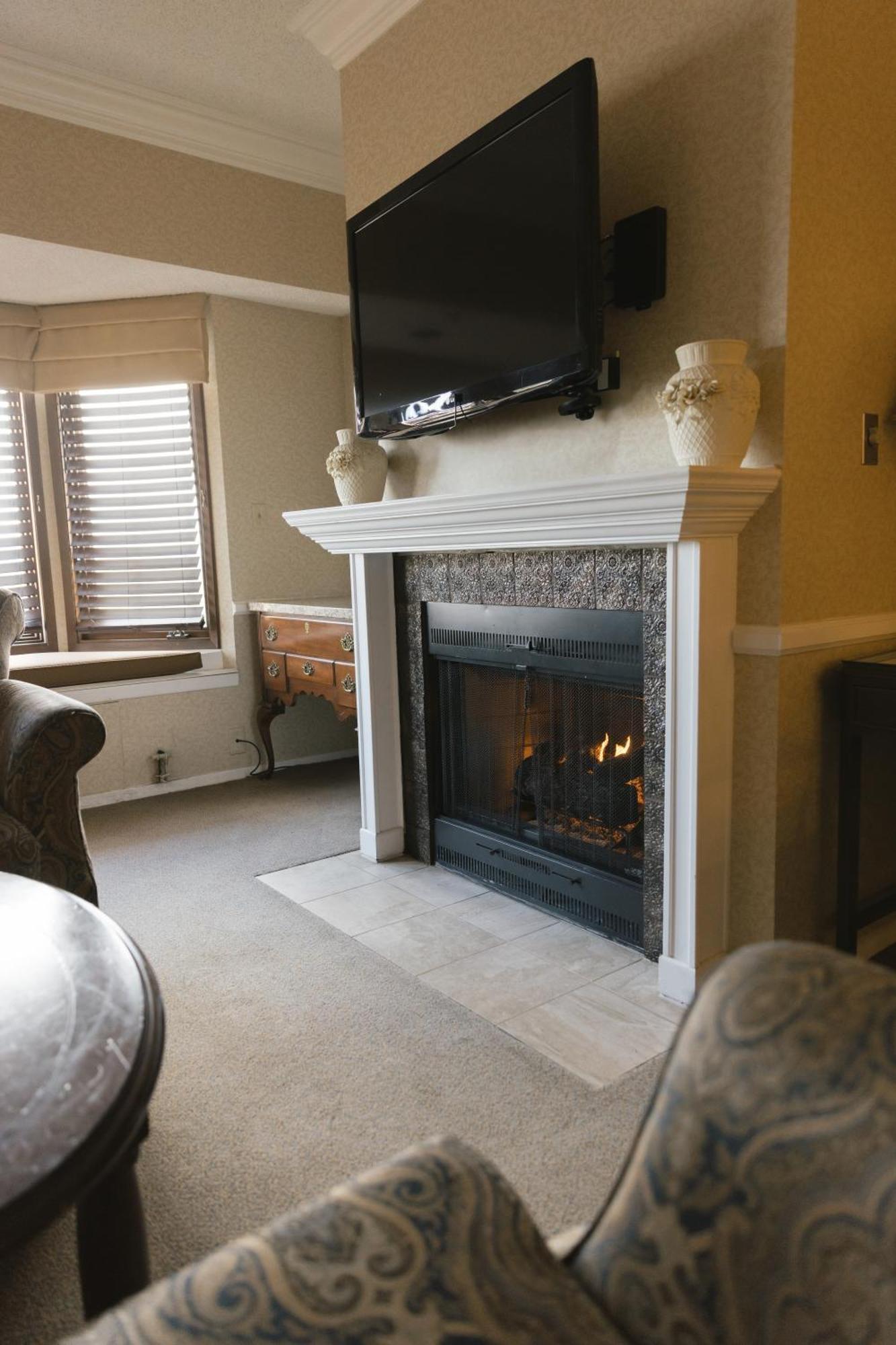 Executive Tower Grand Suite 2 Queen Beds
