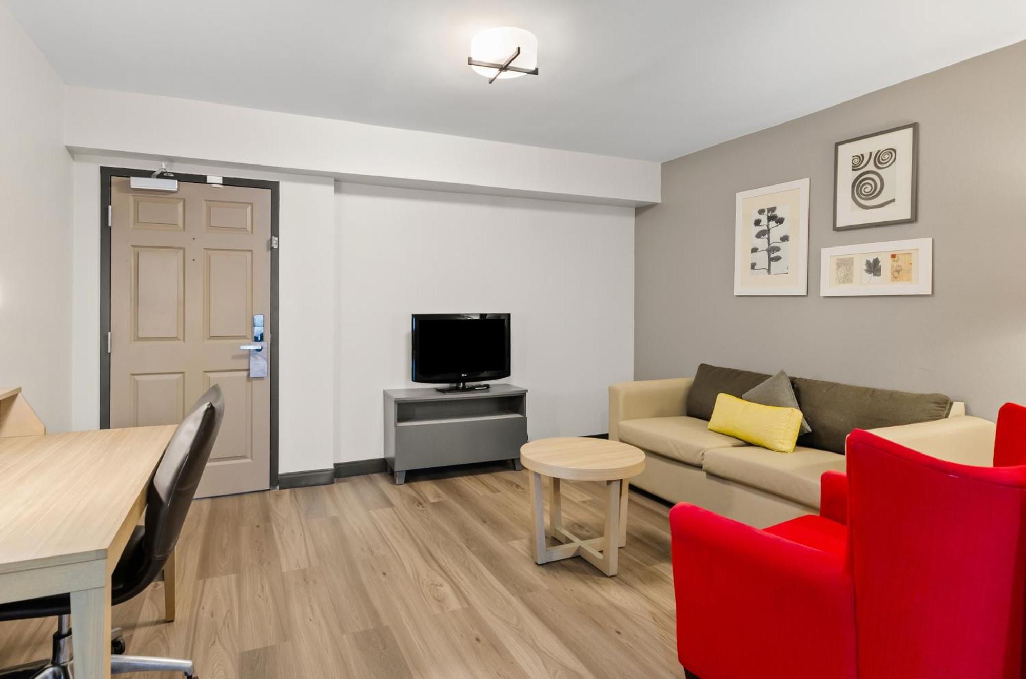 One-Bedroom Suite Two Queen Beds
