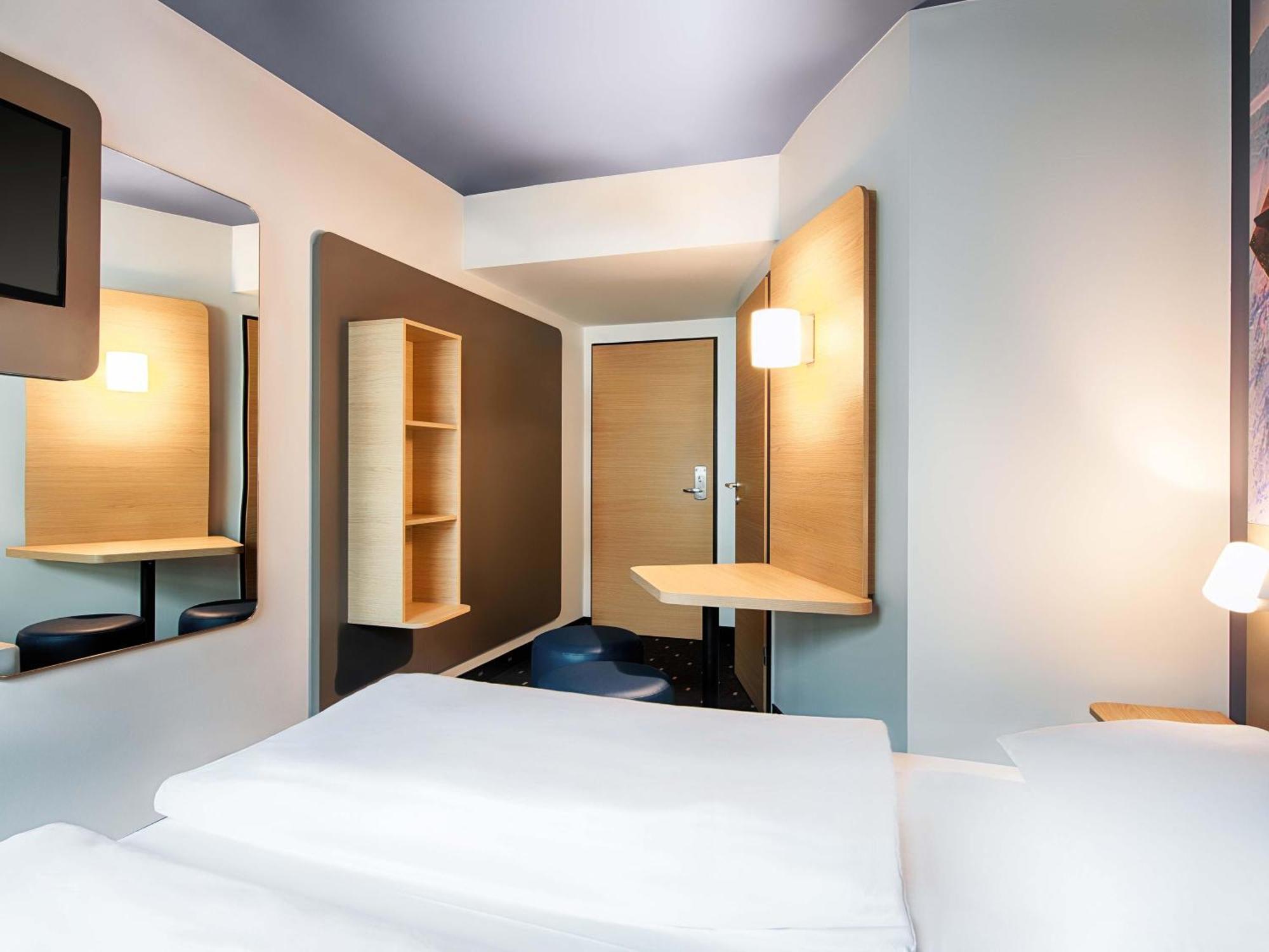 Double Room,1698964010:JPEG