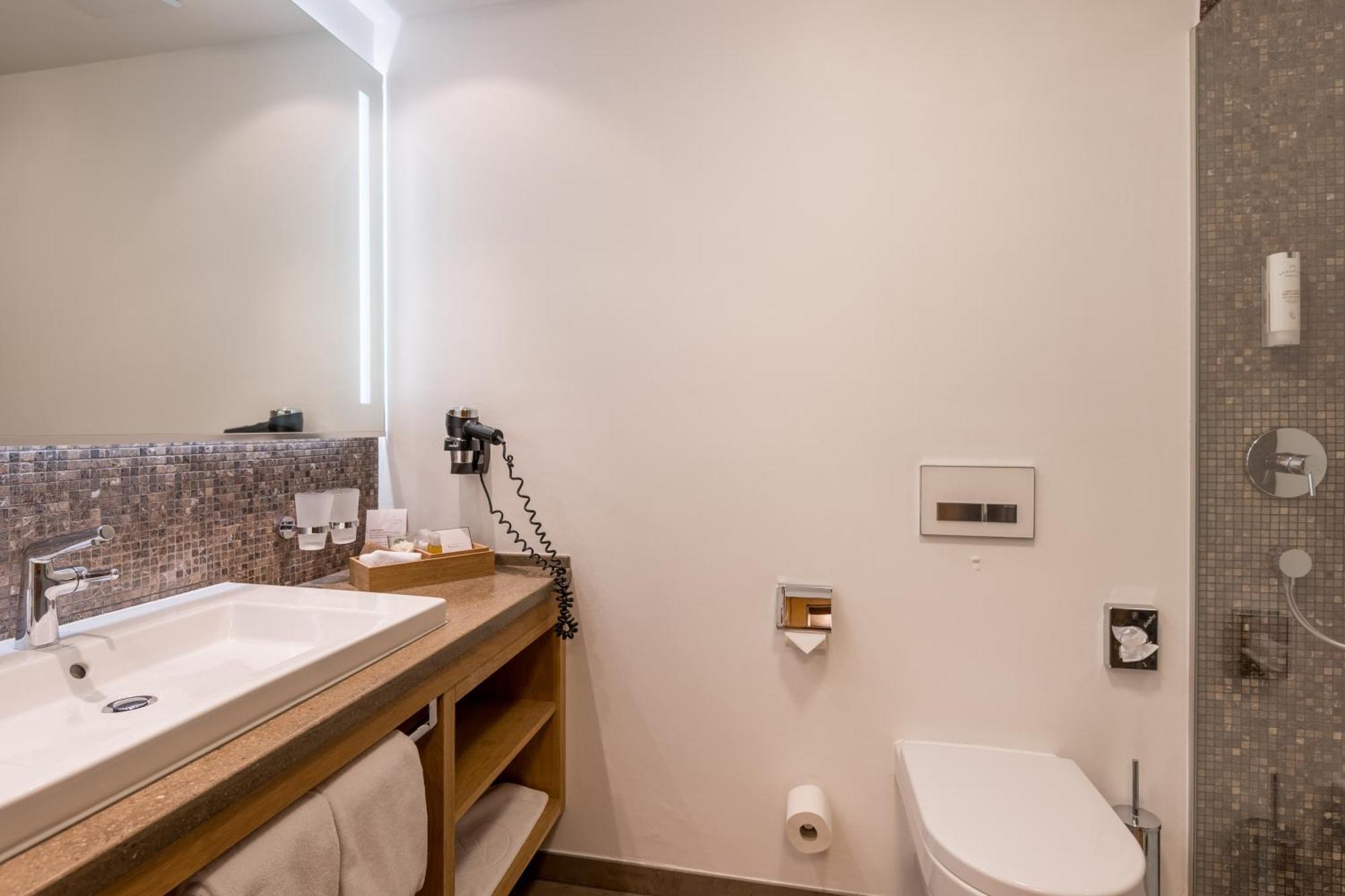 Double Room Mountain View