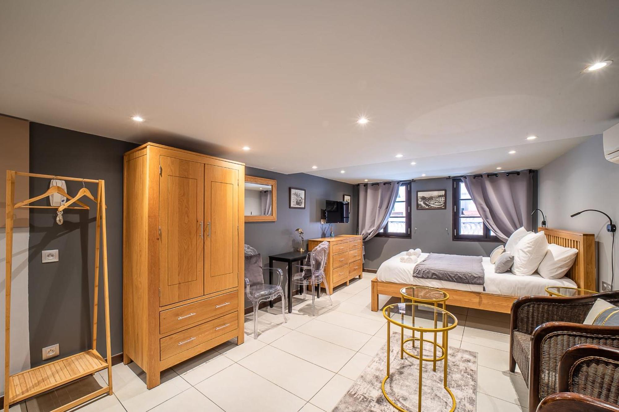 Standard Suite First Floor