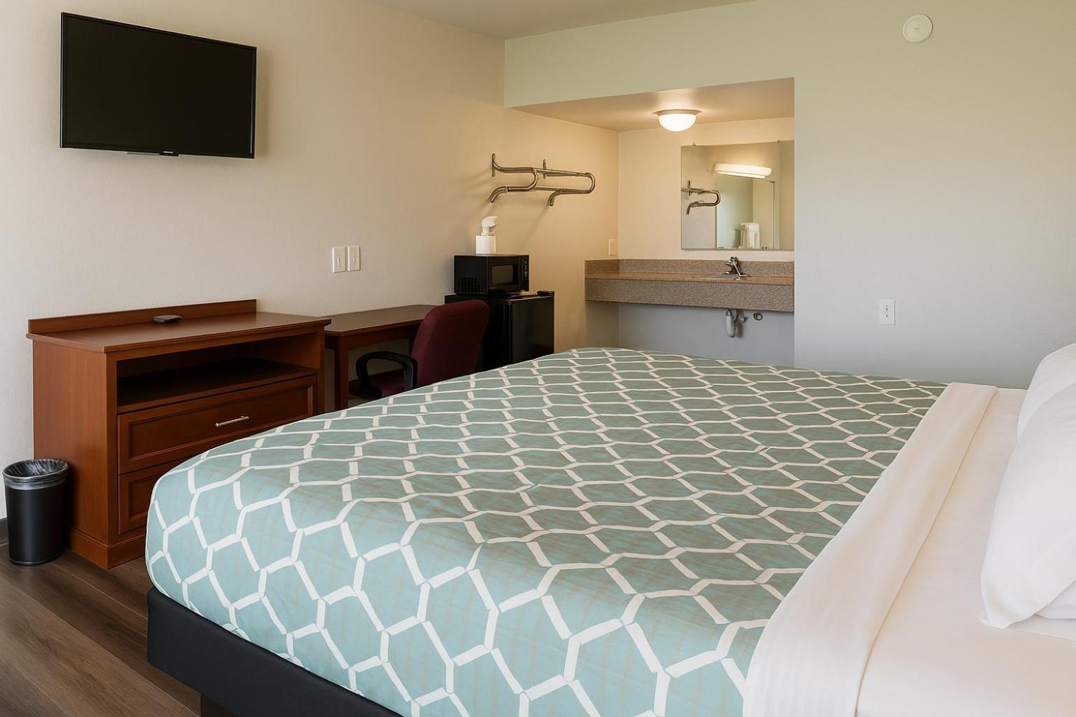 Standard King Room