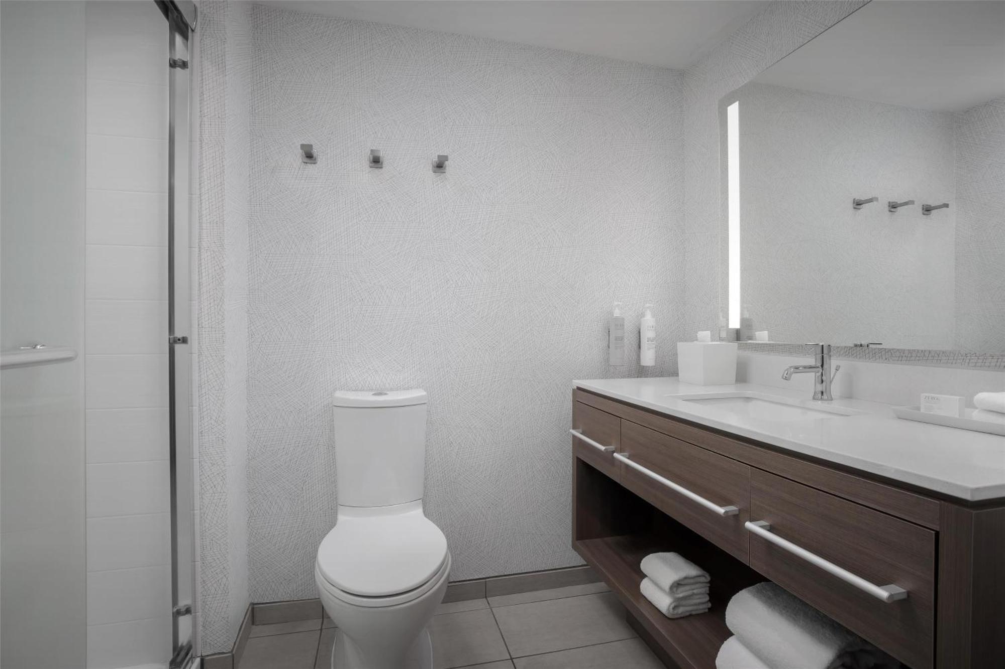 King Studio Suite Non-Smoking