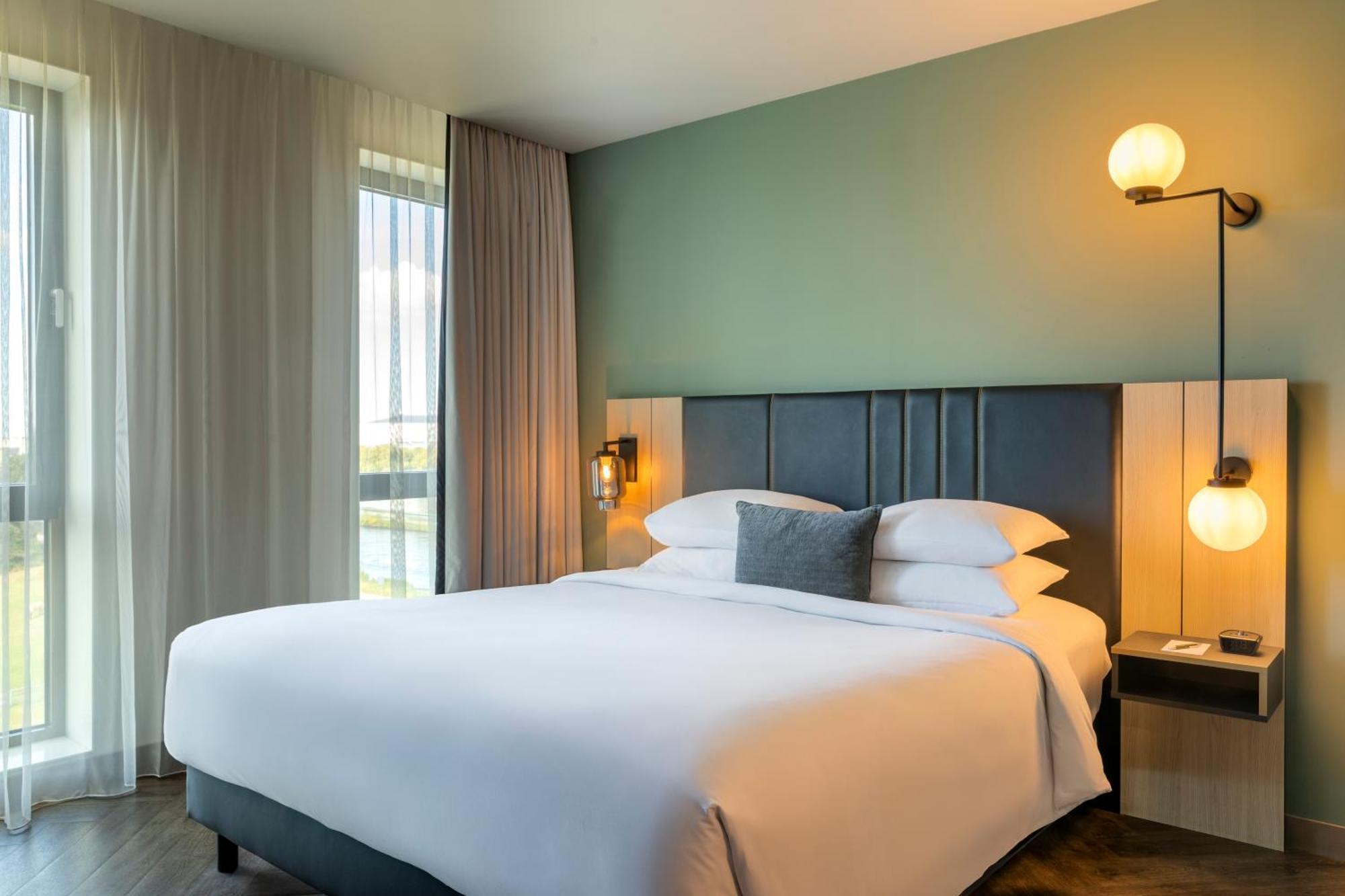 Superior King Room