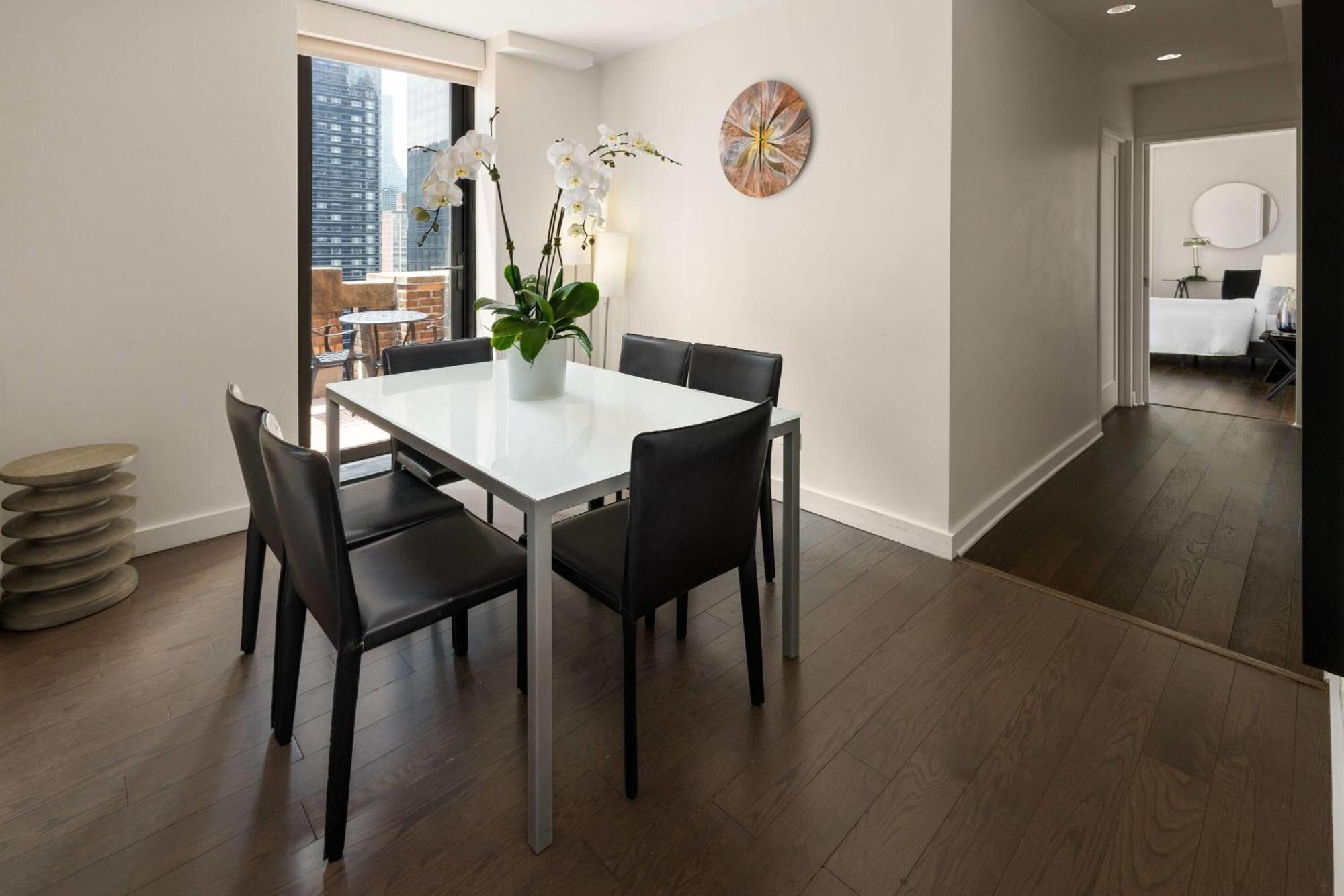 1 King Bed, 3 Queen Beds, 4 Bedroom Penthouse Apartment, Non-Smoking,1699190154:JPEG