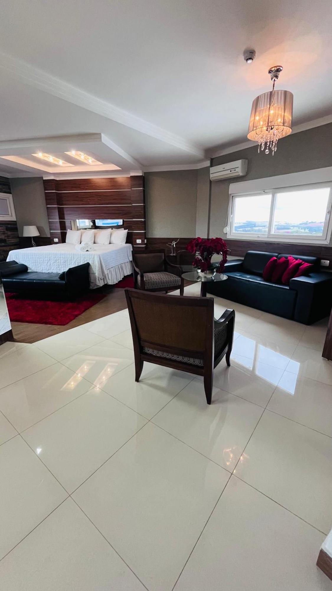 King Suite Spa Bath