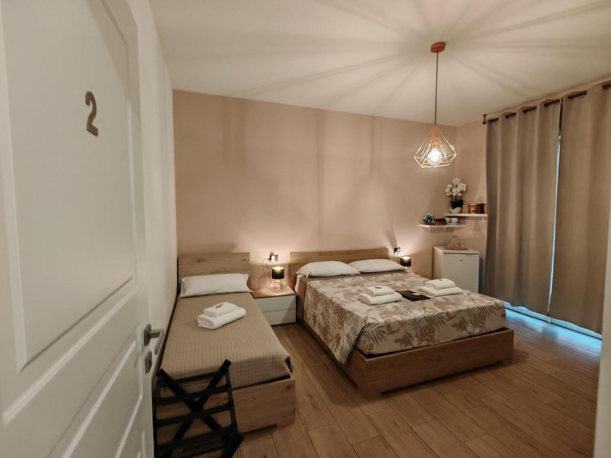 Double Room Private Bathroom