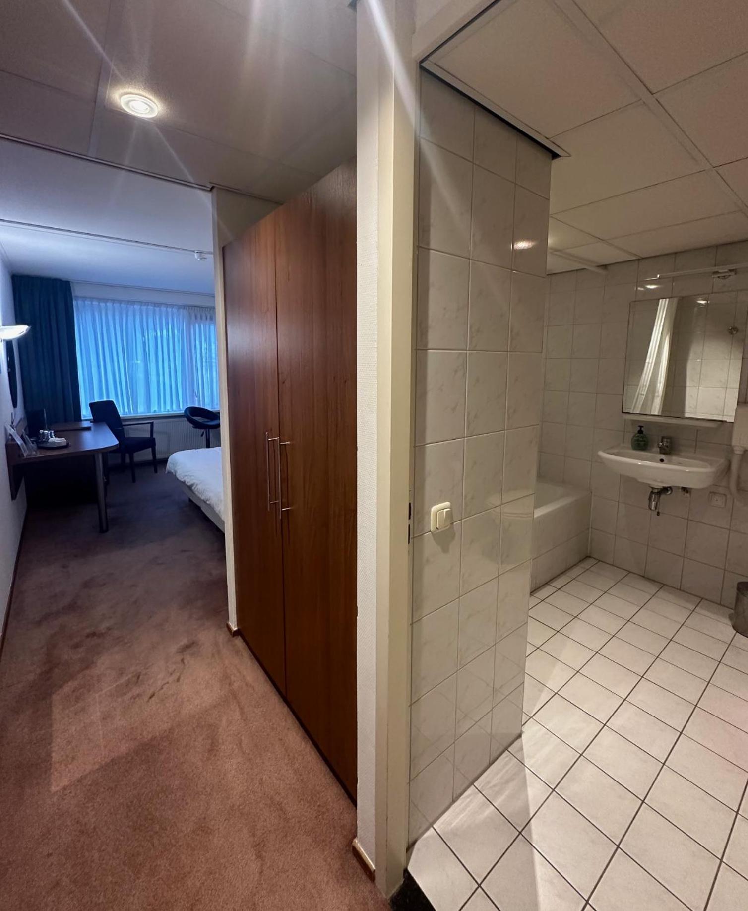 Double Room Private Bathroom