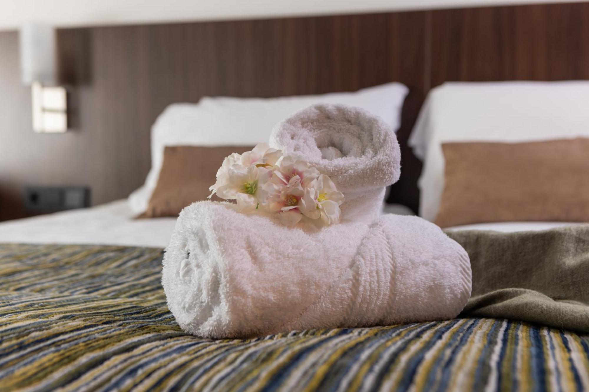 Budget Double Room,1742573713:JPEG