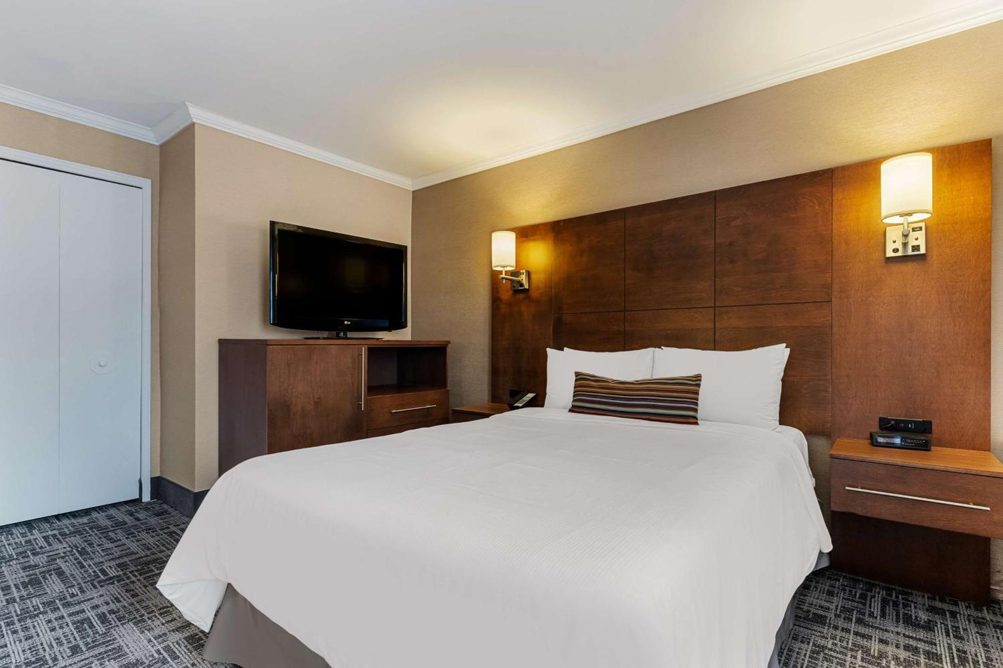 Small Double Room Non-Smoking
