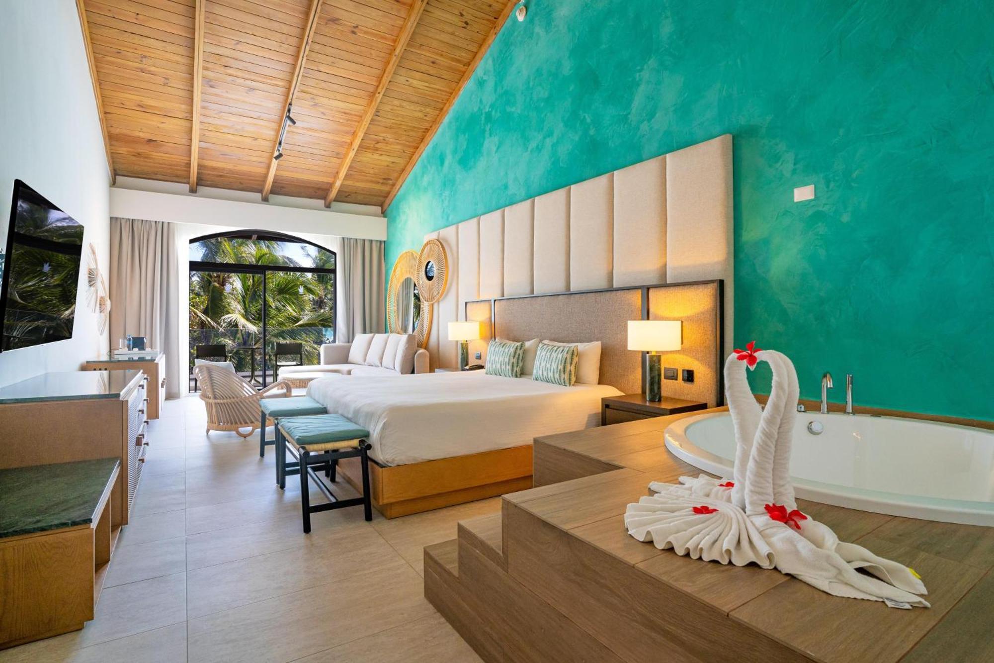Honeymoon Suite,1703549295:JPEG