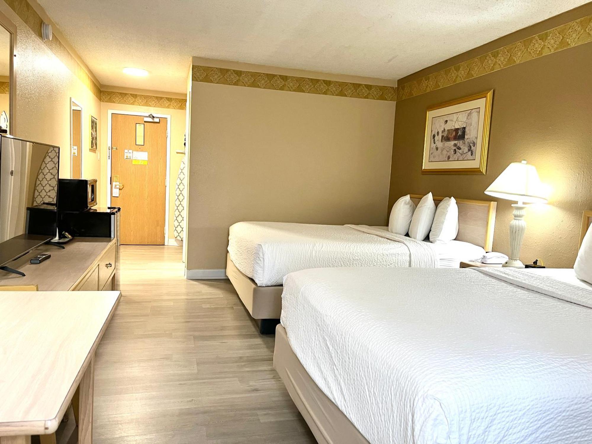 Double Room Two Queen Beds Non-Smoking
