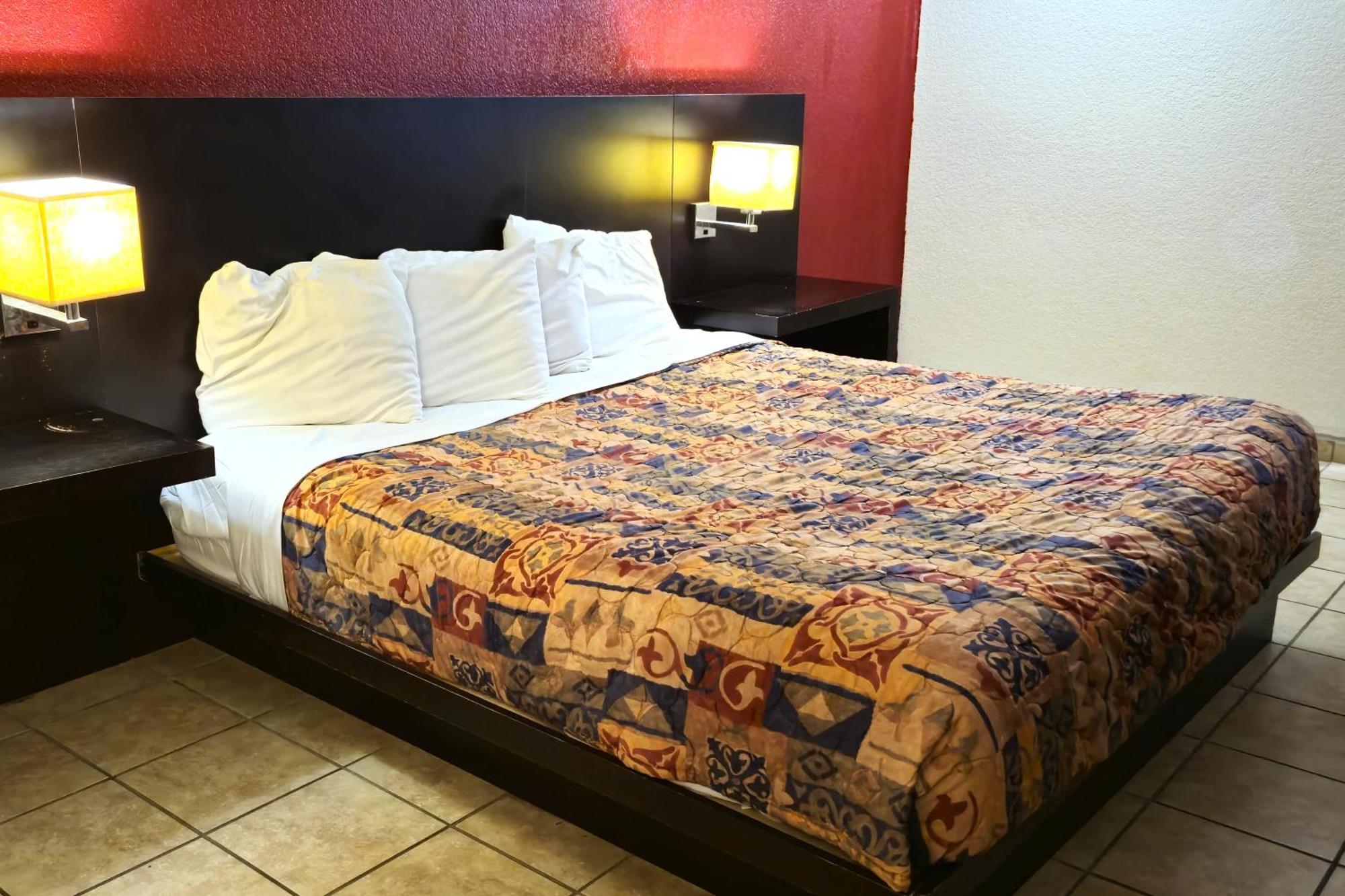 King Bed Non-Smoking
