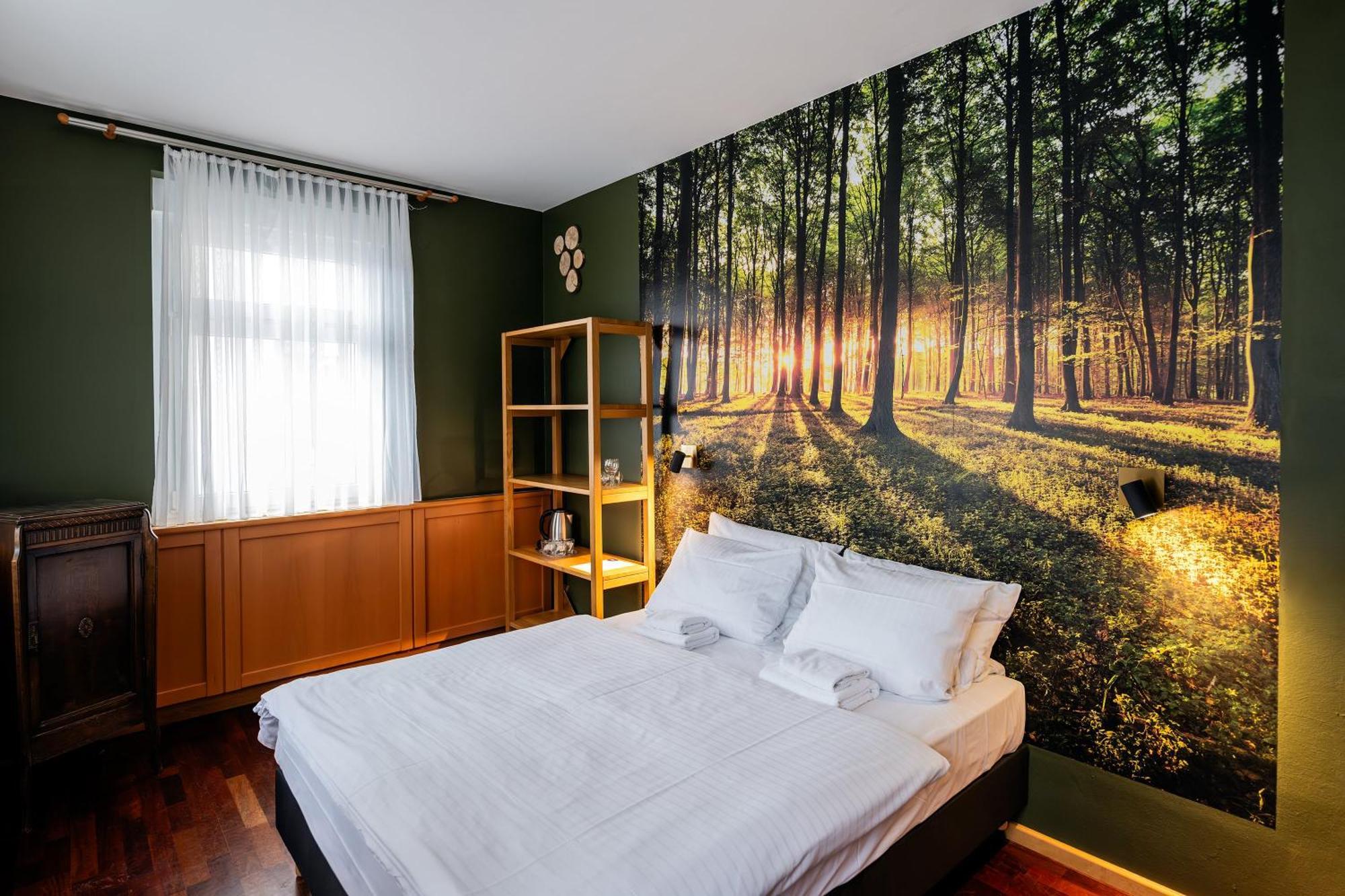 Family Two-Bedroom Suite up to 5 Guests