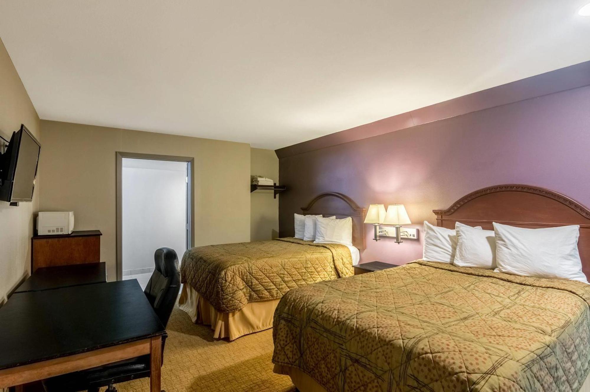 Double Room Two Double Beds Non-Smoking
