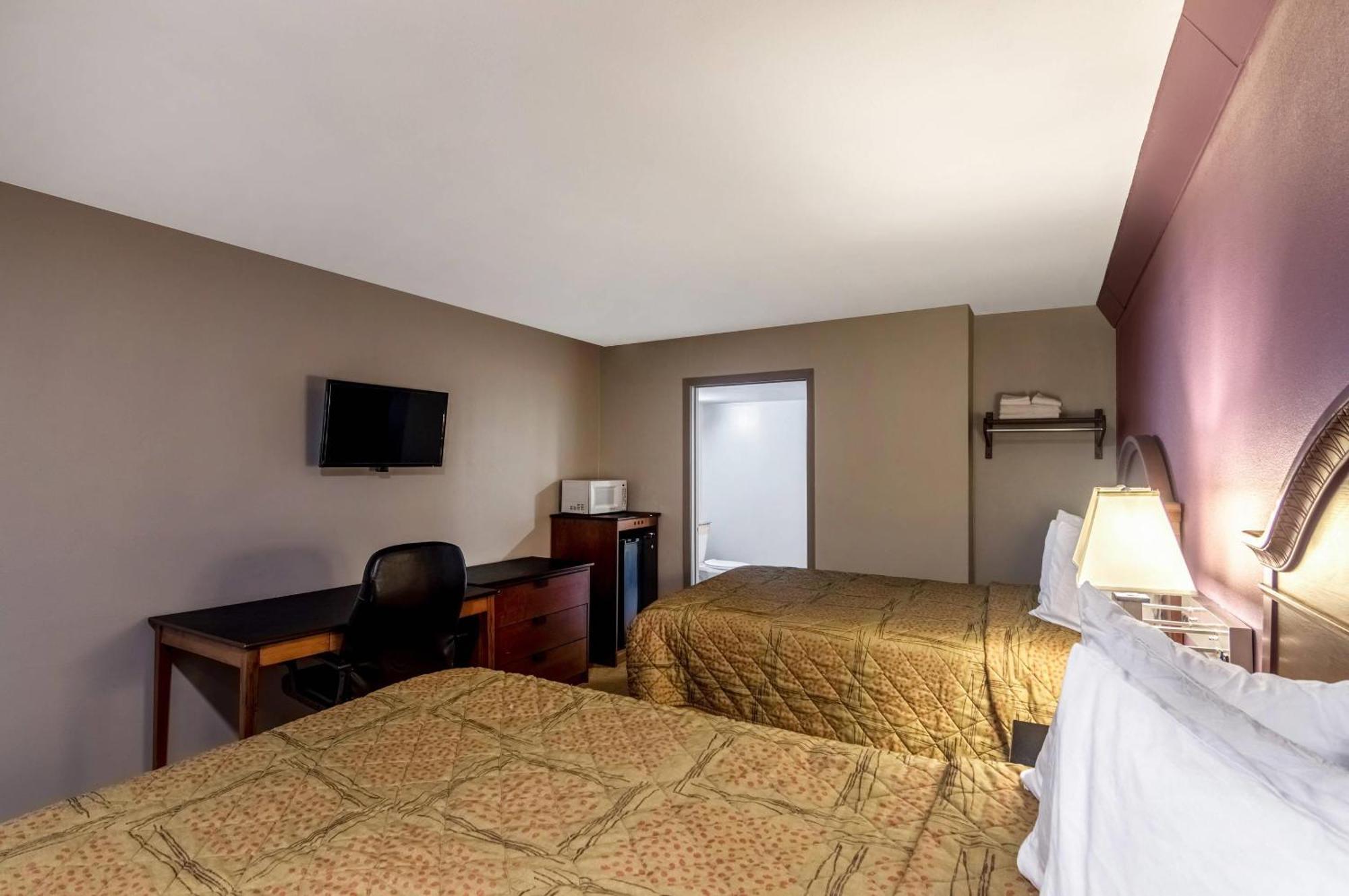 Double Room Two Double Beds Non-Smoking