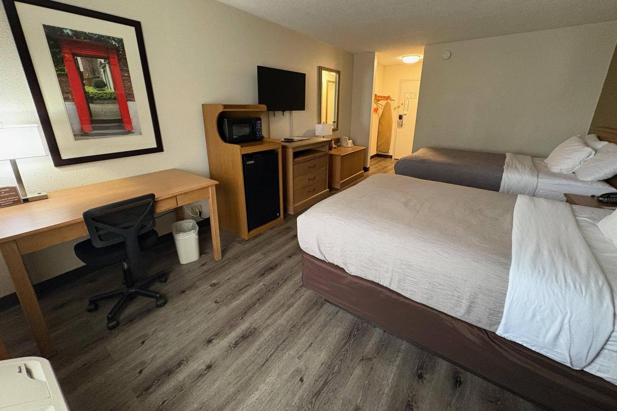 Room Two Double Beds Non-Smoking