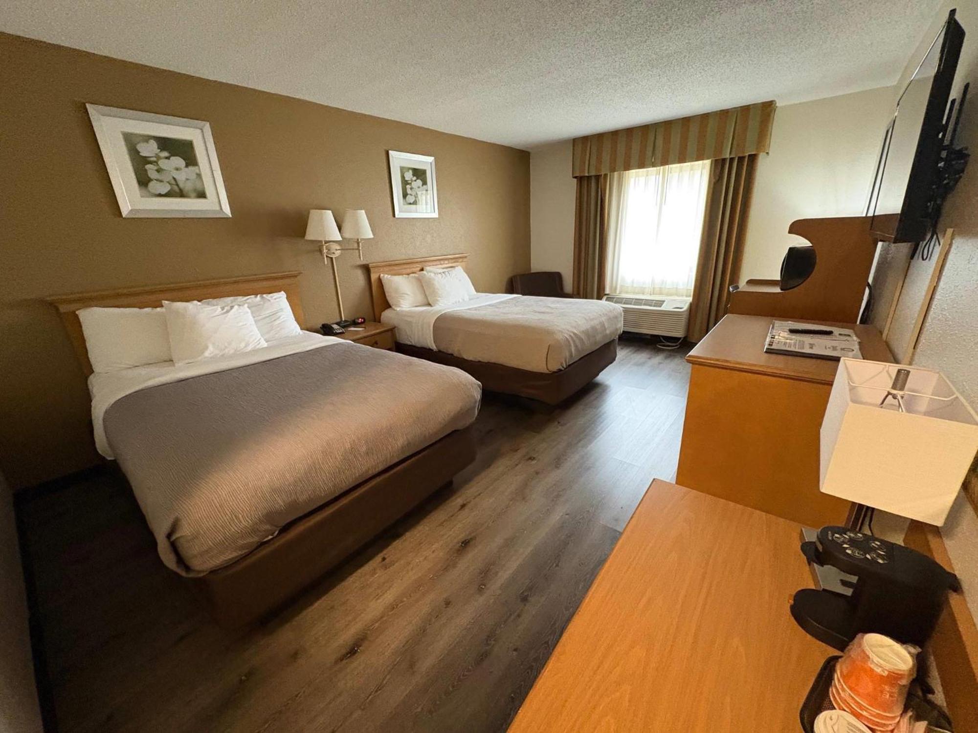 Room Two Double Beds Non-Smoking