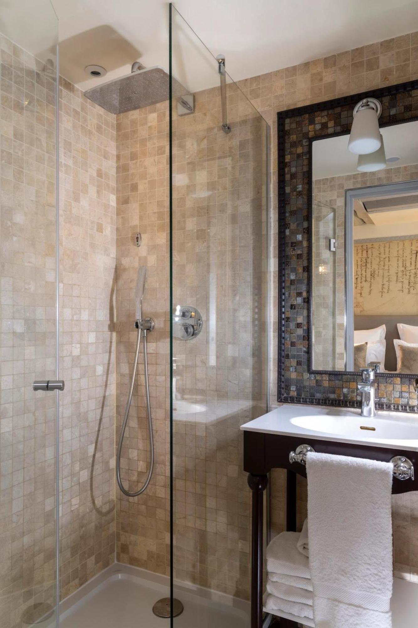 Superior Room Spa access