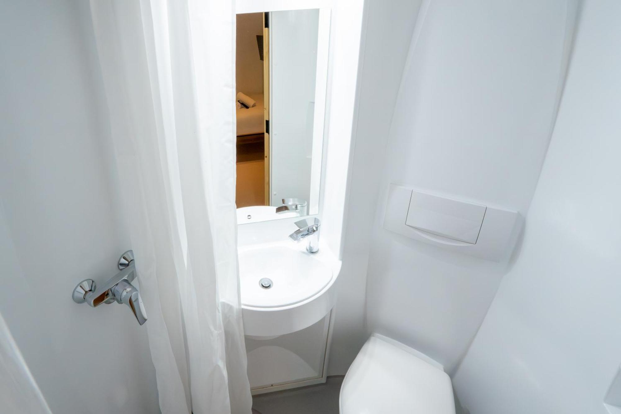 Small Double Room without Window