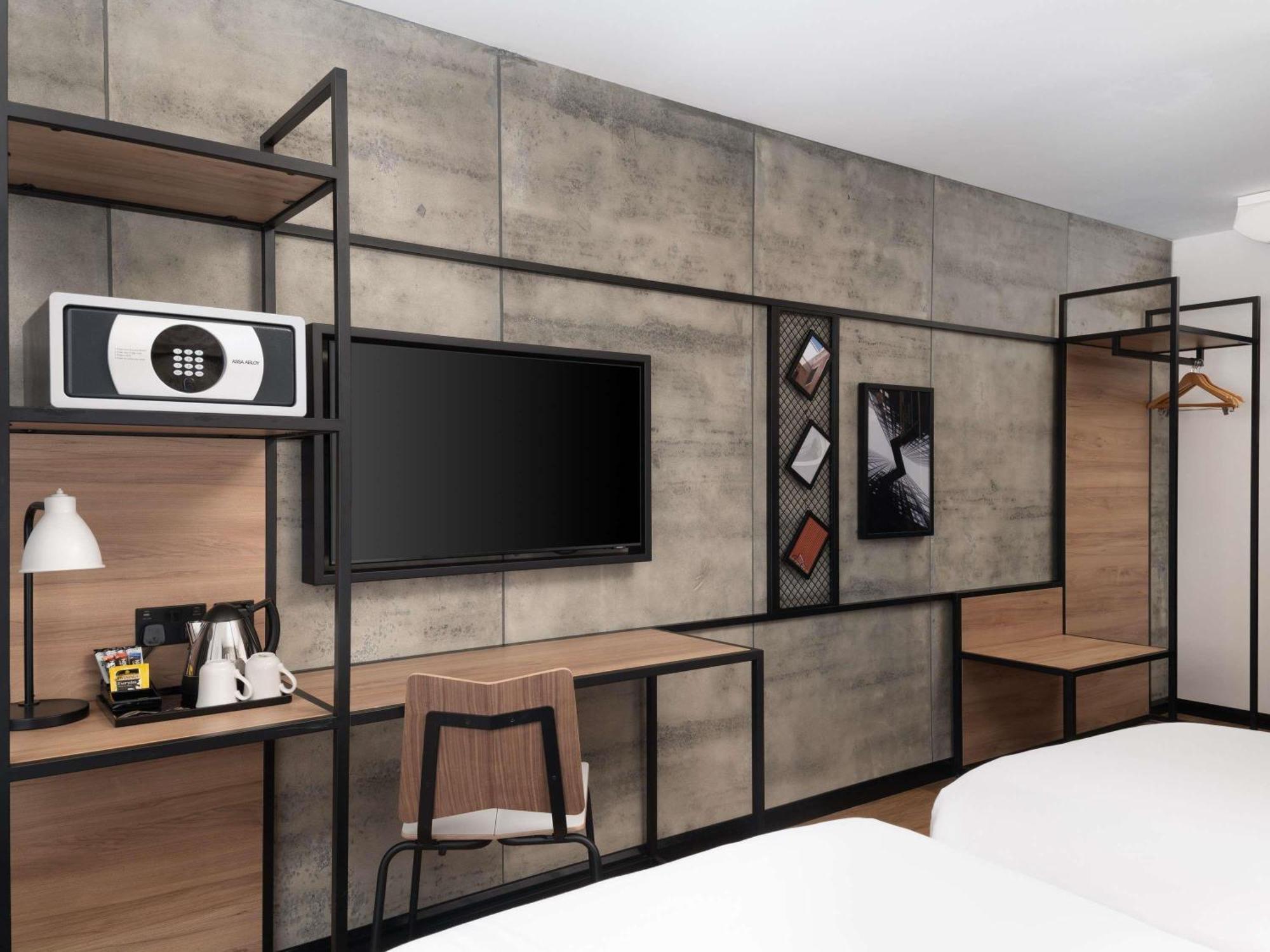Recién reformada - Habitación Doble Estándar - 2 camas individuales