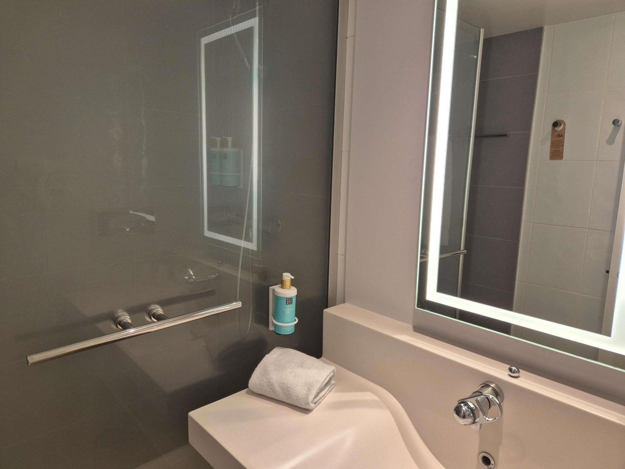 Classic Double Room,1704844858:JPEG