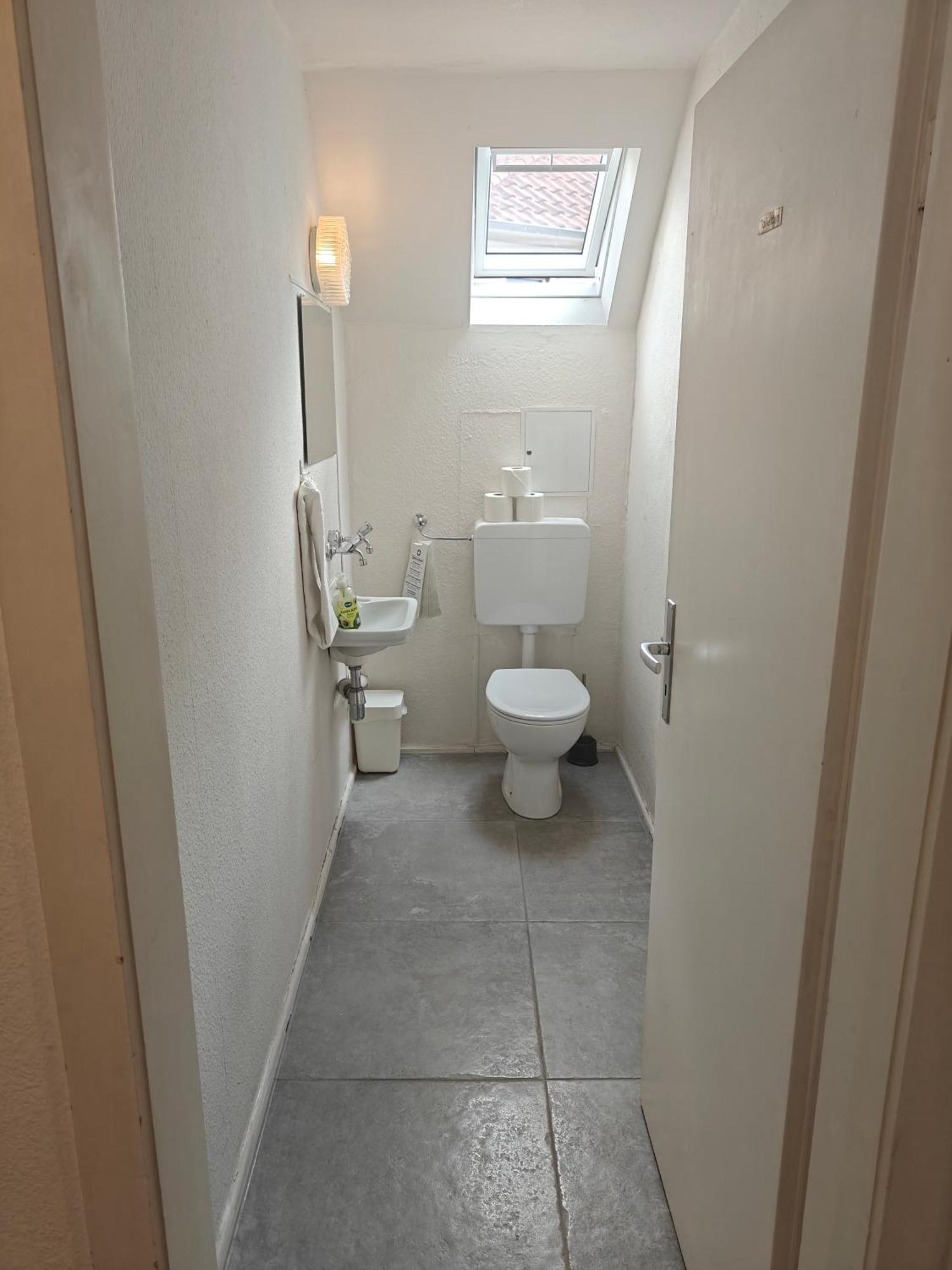 Economy Single Room Shared Shower Toilet