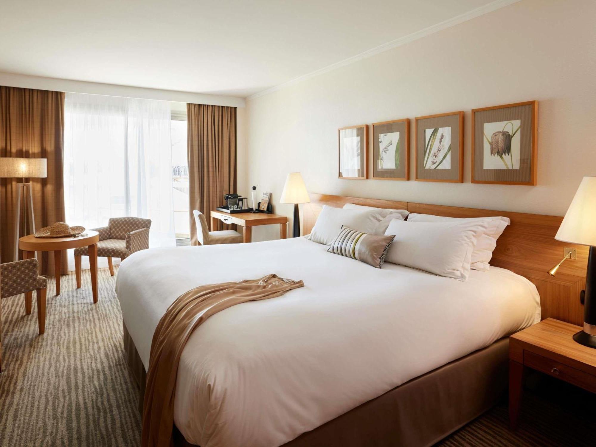Superior Double Room Town View