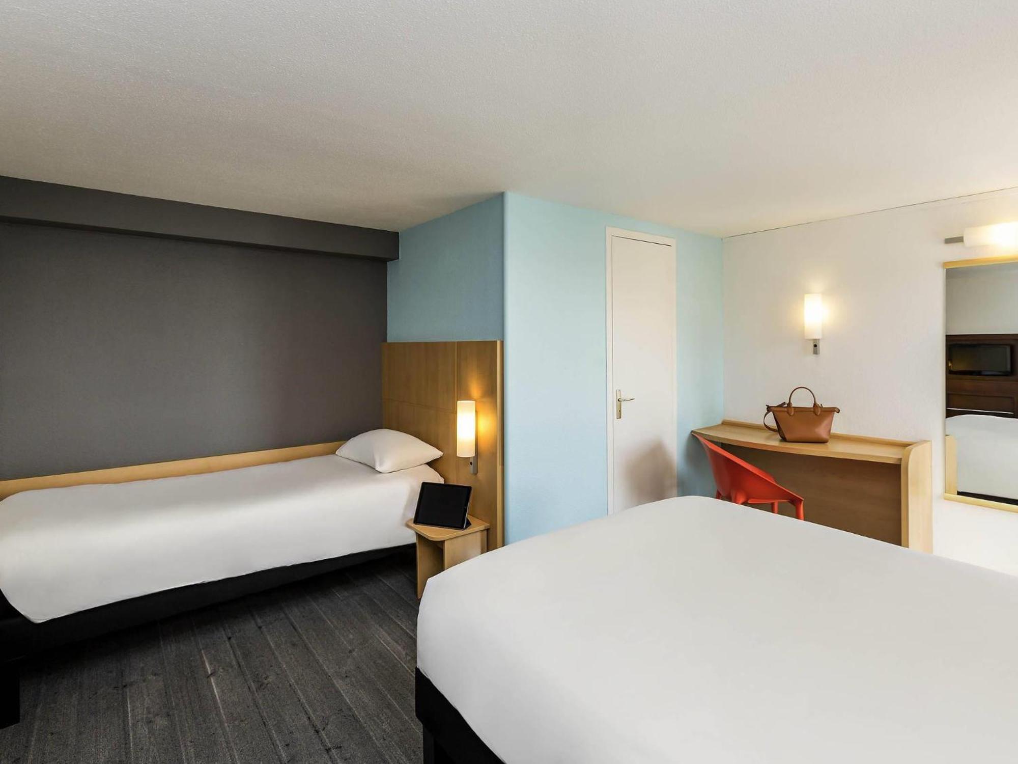 Standard Room One Double Bed One Single Bed,1742628600:JPEG