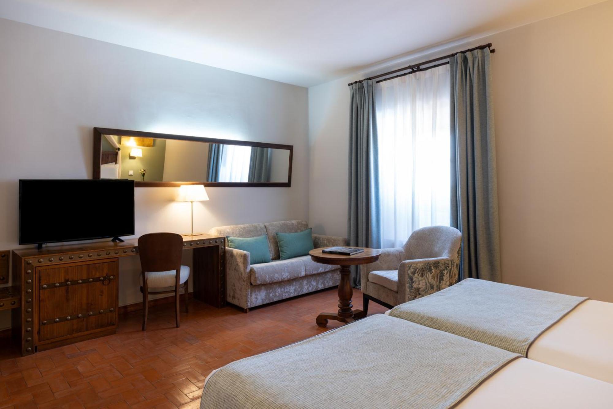 Double or Twin Room Extra Bed