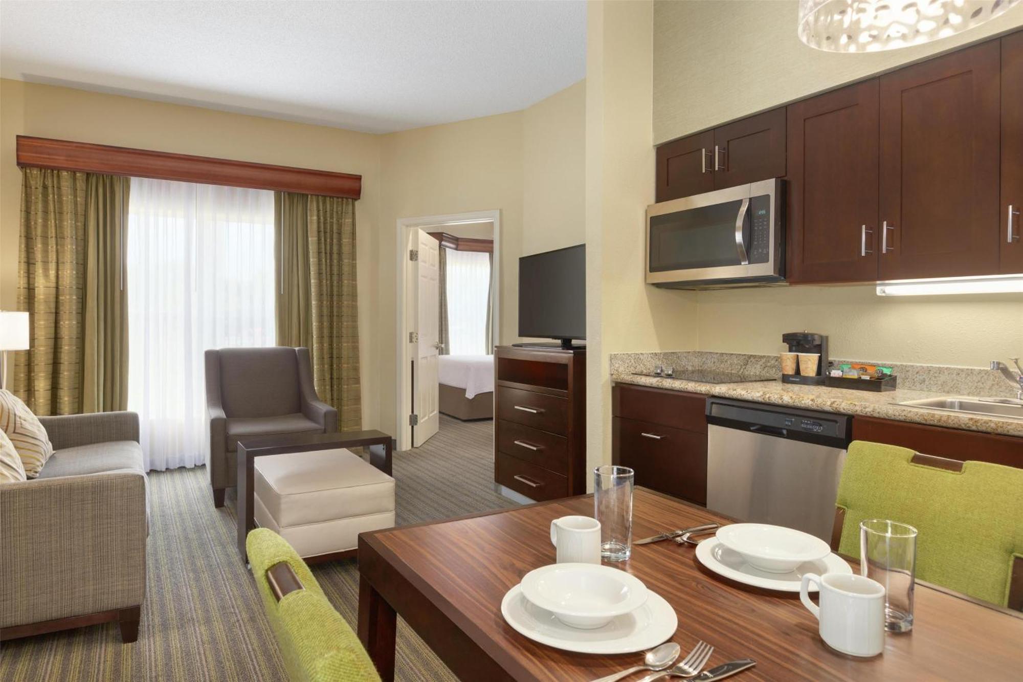 One-Bedroom King Suite Non-Smoking