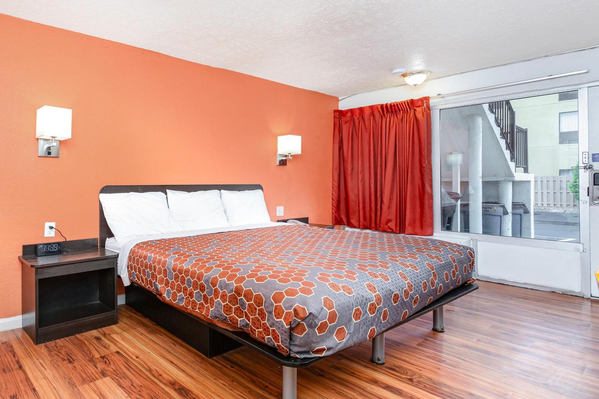 King Bed Accessible Non-Smoking