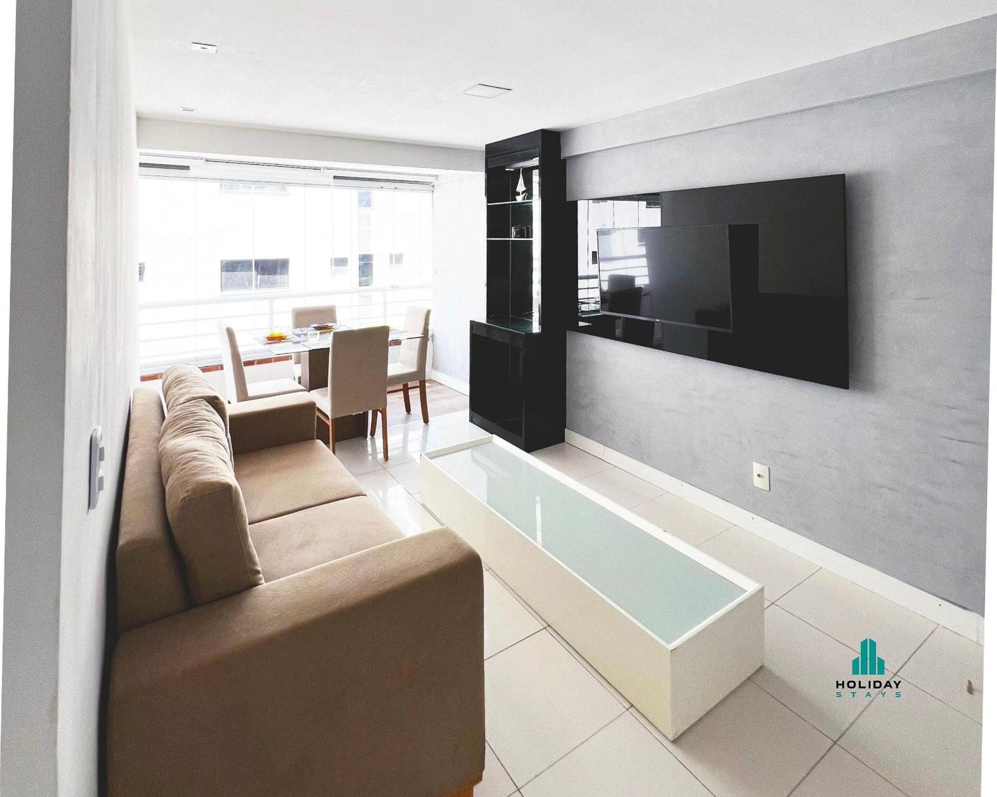 Deluxe One-Bedroom Apartment