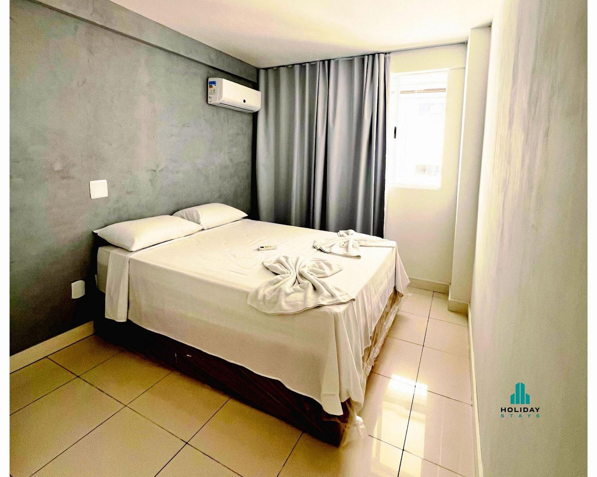 Deluxe One-Bedroom Apartment