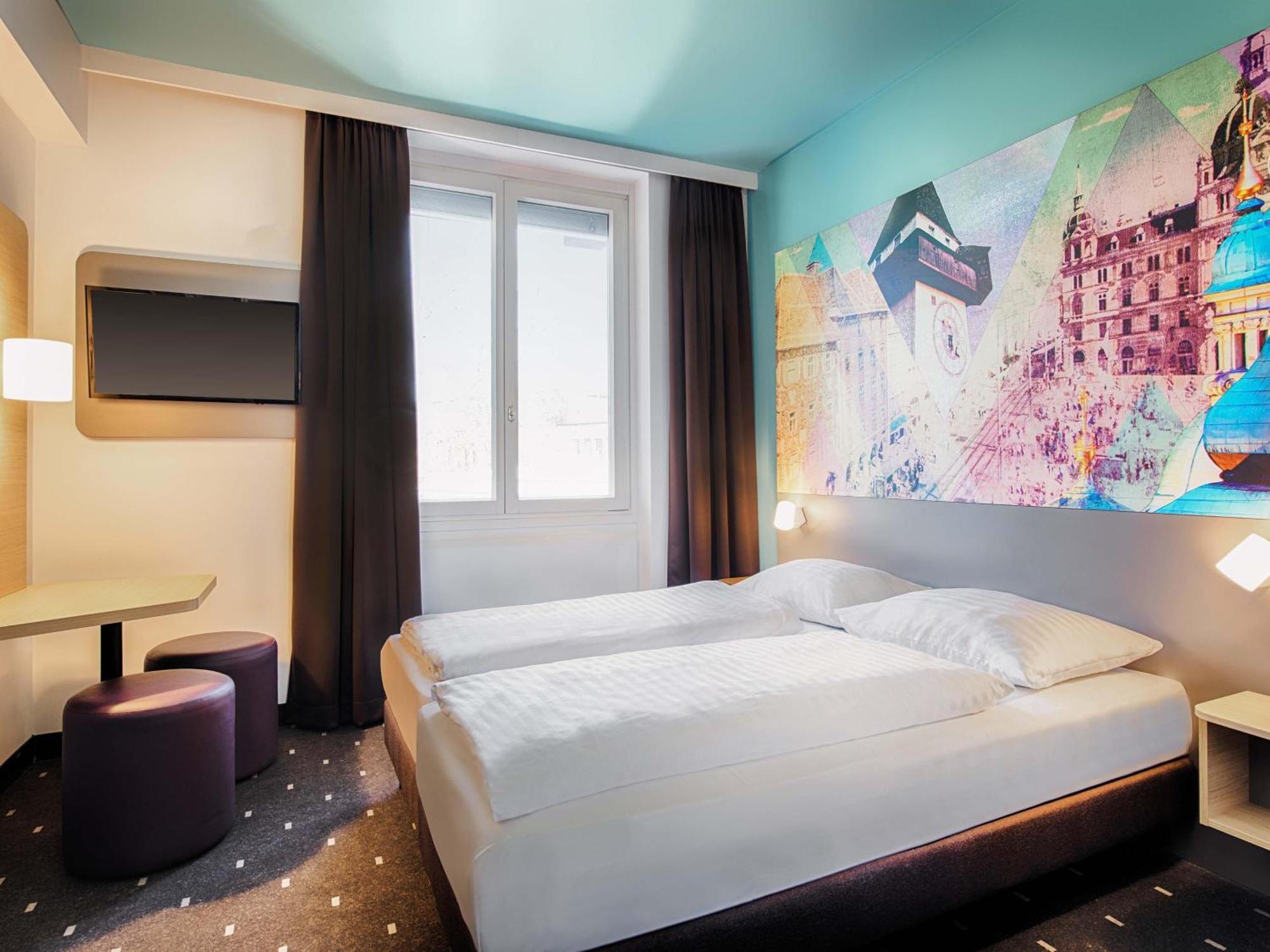 Twin Room,1704936634:JPEG