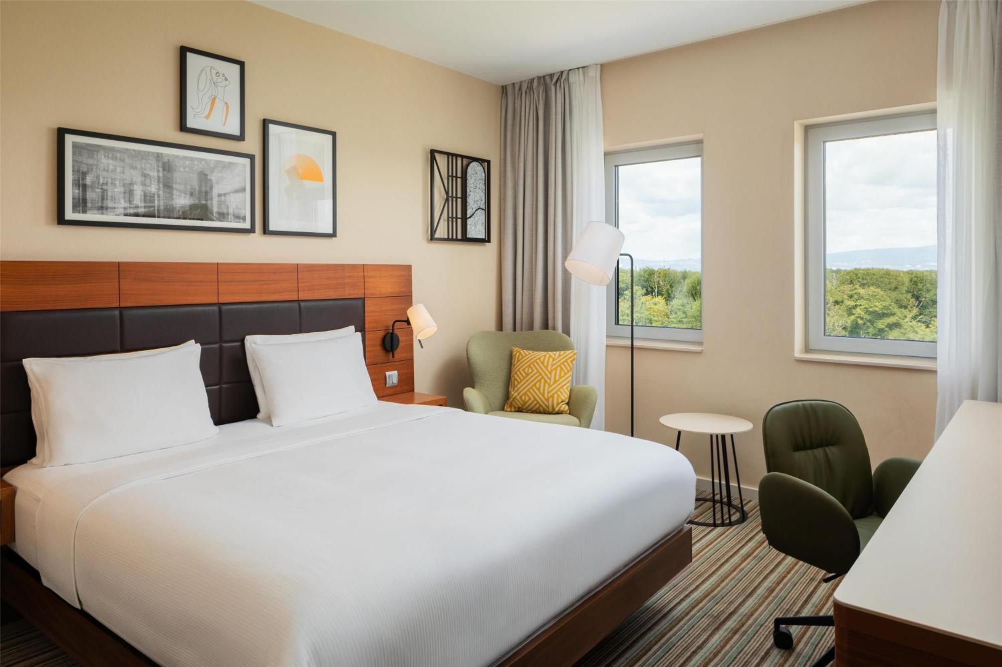 King Room,1704939709:JPEG