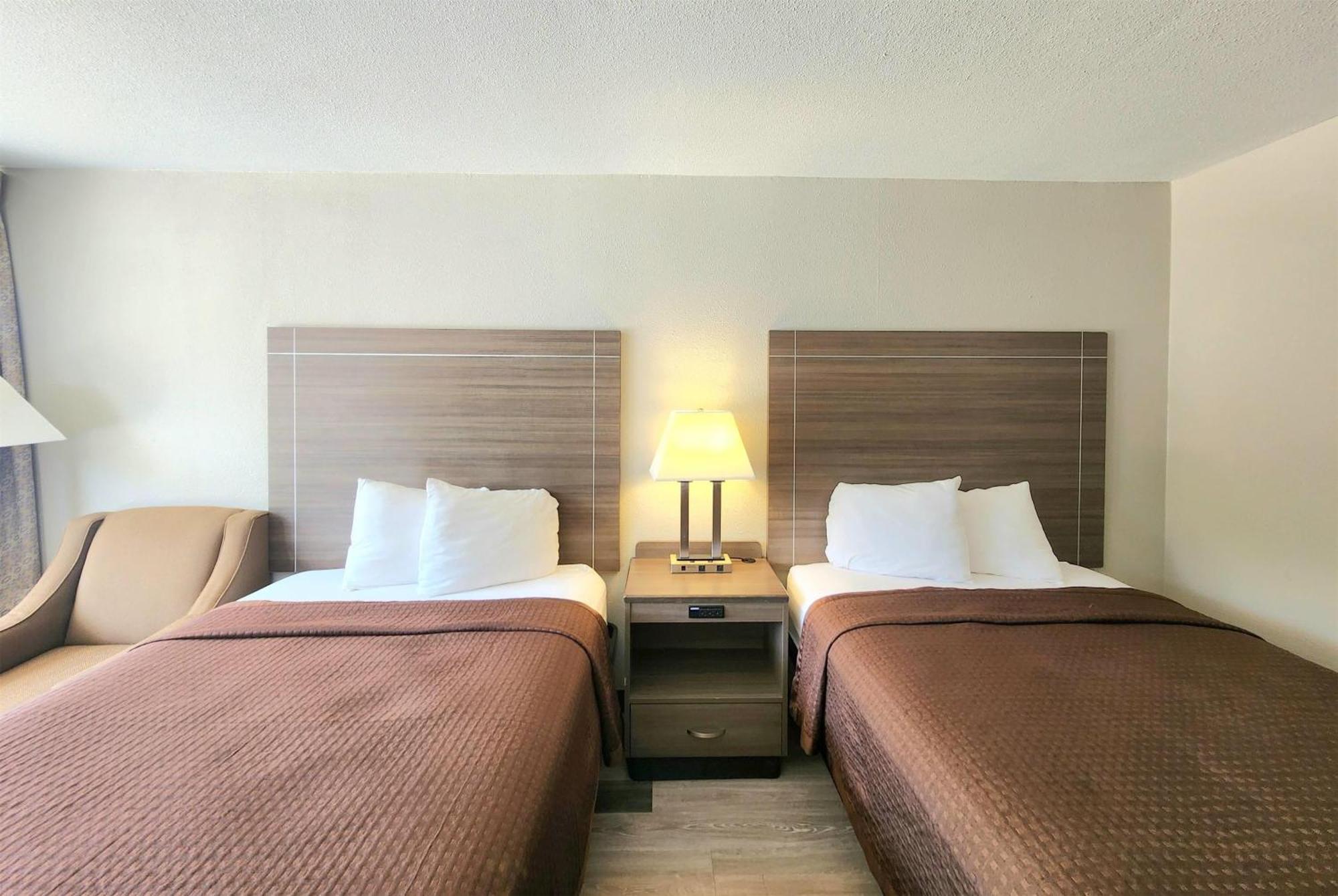 Deluxe Doublel Room Two Double Beds Non-Smoking