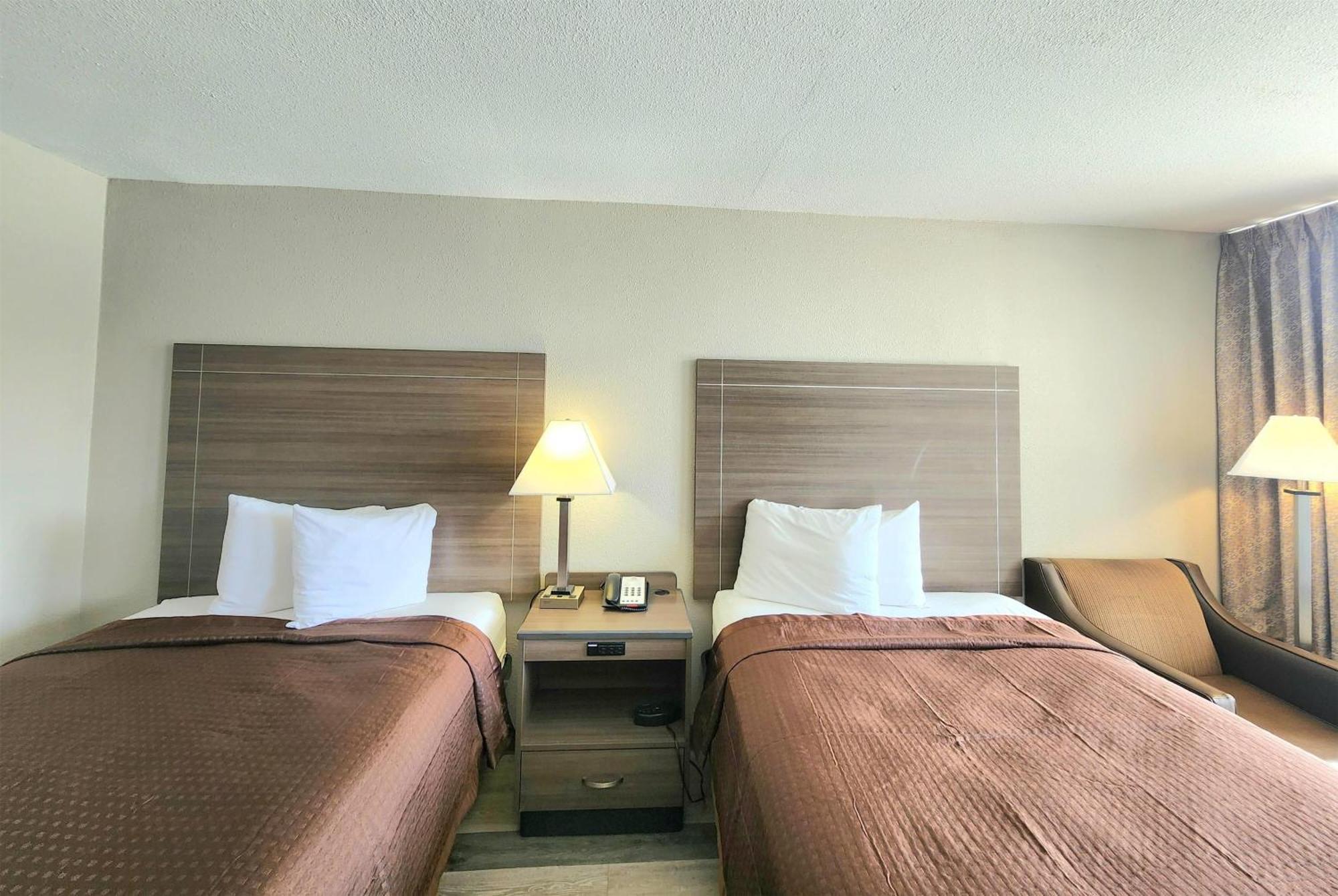 Deluxe Doublel Room Two Double Beds Non-Smoking
