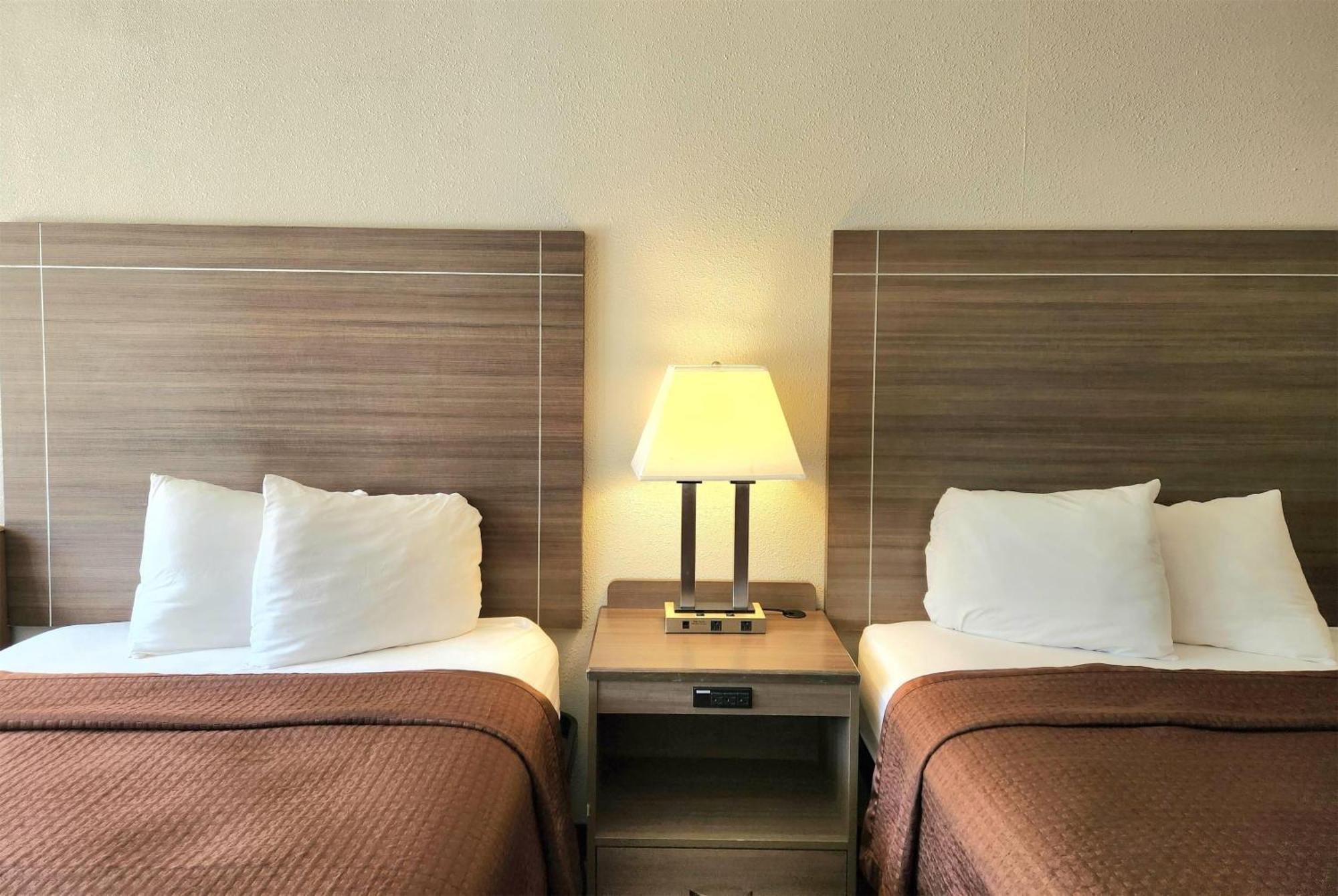 Deluxe Doublel Room Two Double Beds Non-Smoking