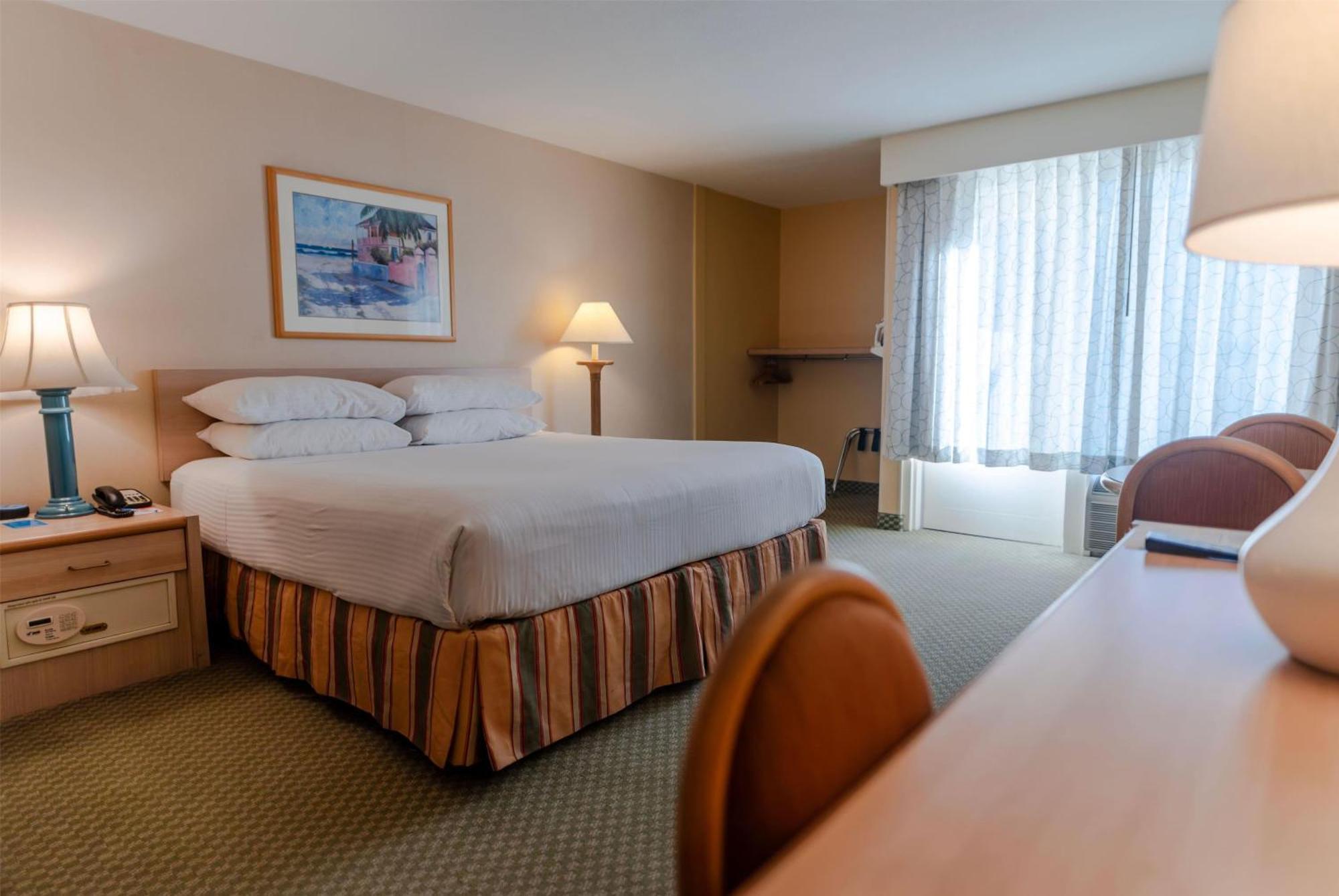1 King Bed, Mobility Accessible Room, Building 3, Non-Smoking