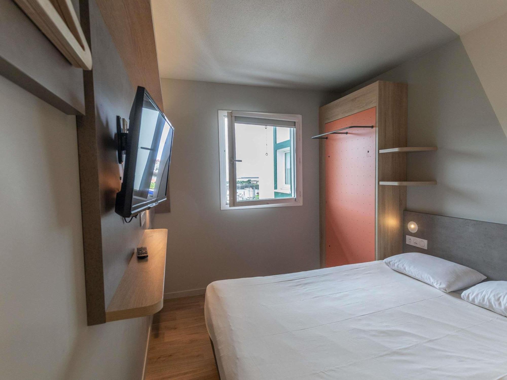 Standard Triple Room One Double Bed One Single Bed,1731419800:JPEG