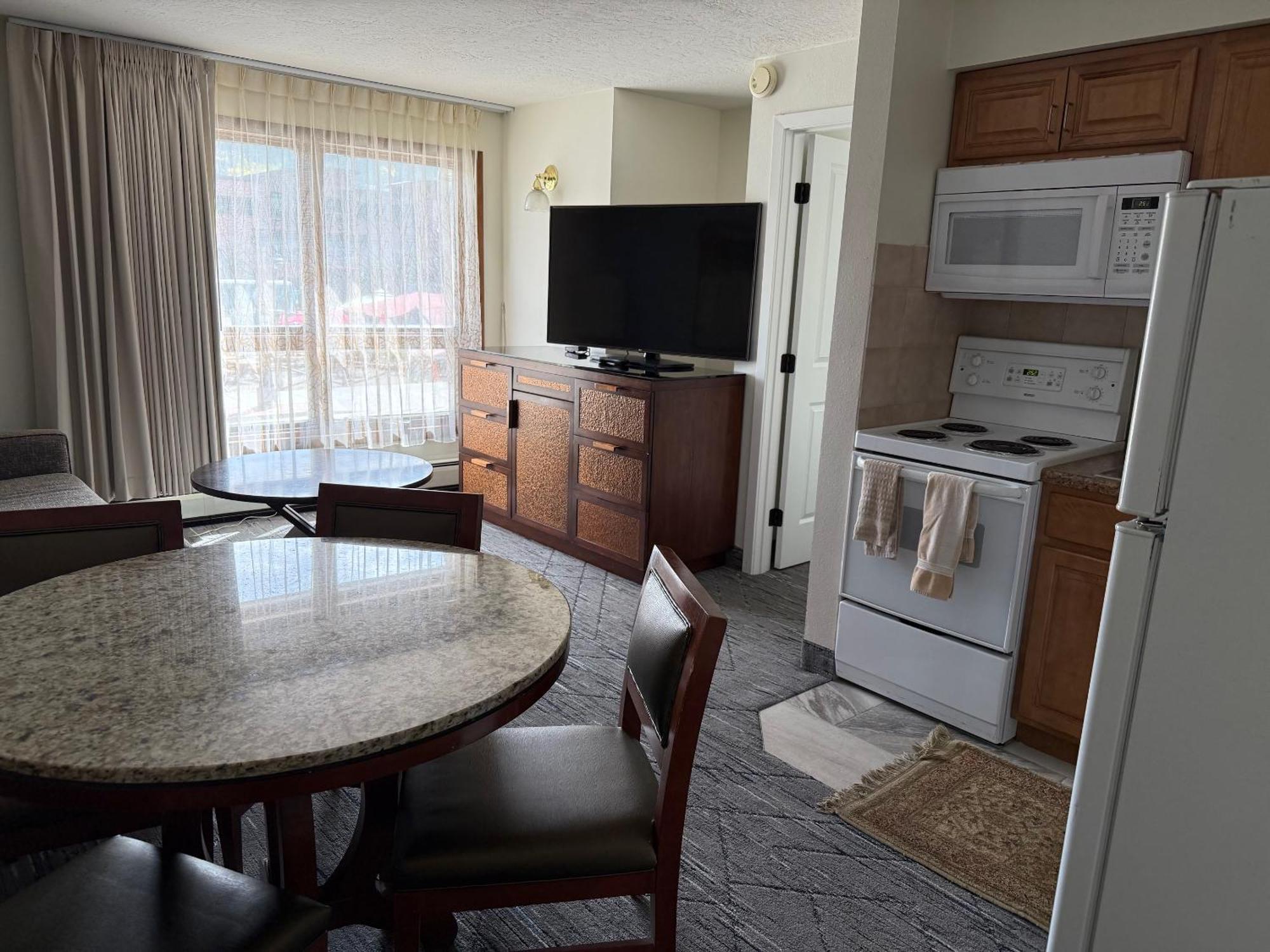 One-Bedroom Suite
