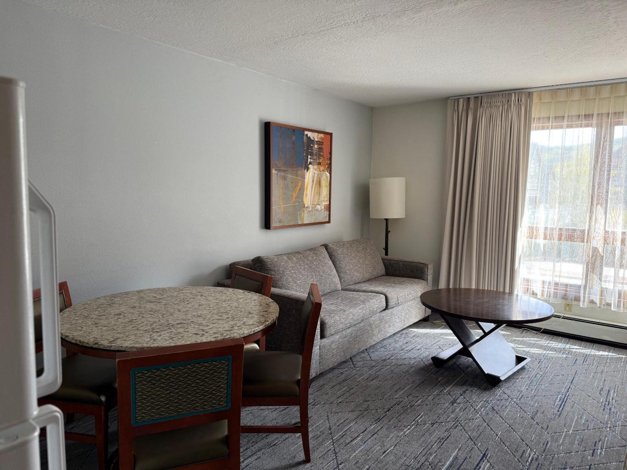 One-Bedroom Suite